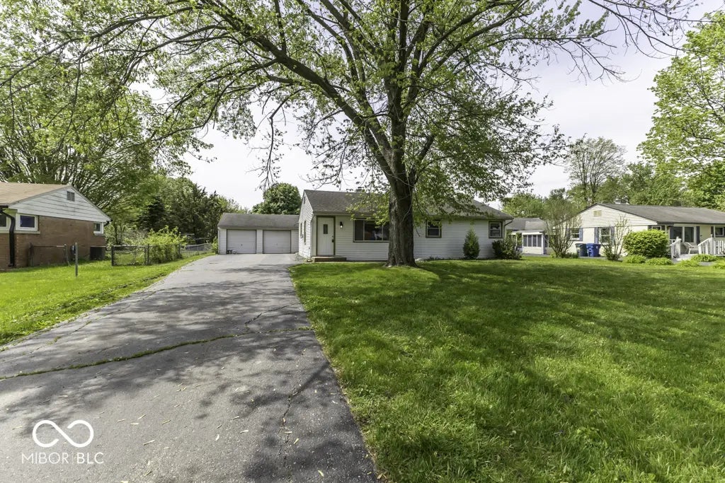 Photo of 7702 Mary Lane Indianapolis, IN 46217