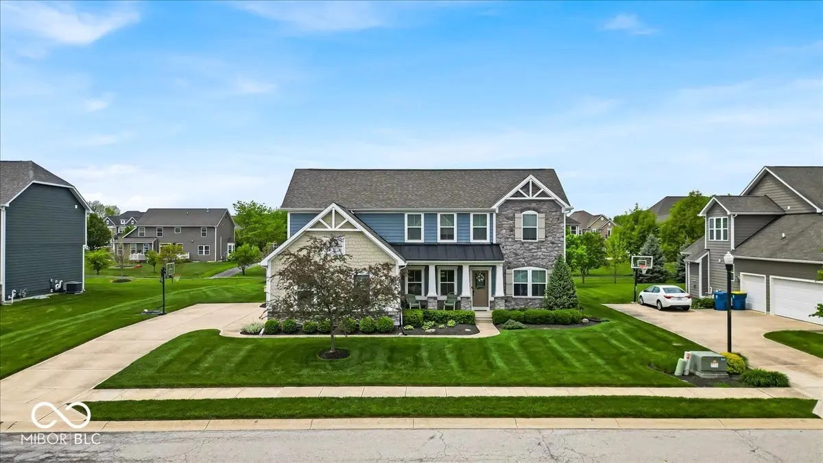 11438 Montoya Drive, Zionsville