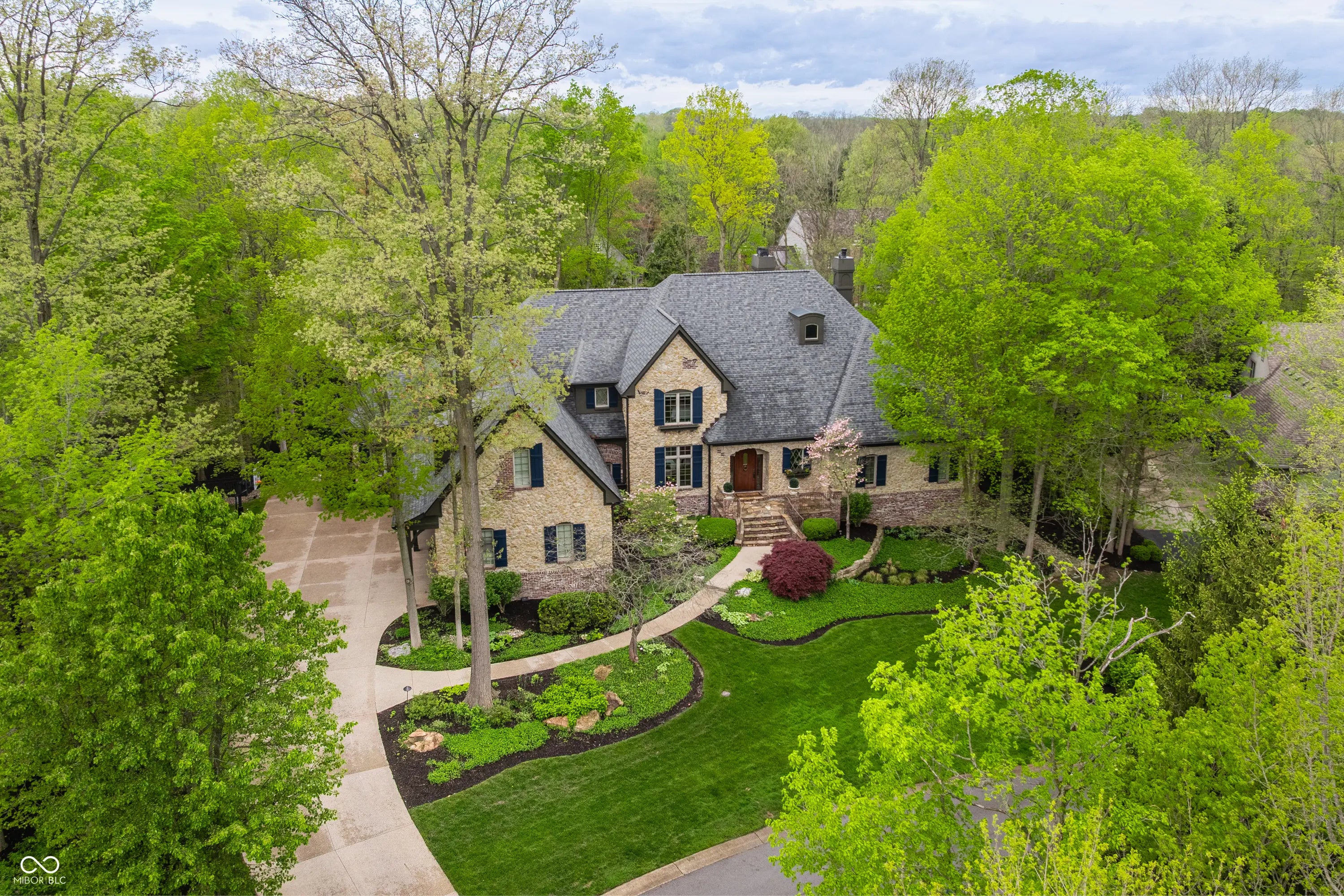 9312 Sullivan Place, Zionsville