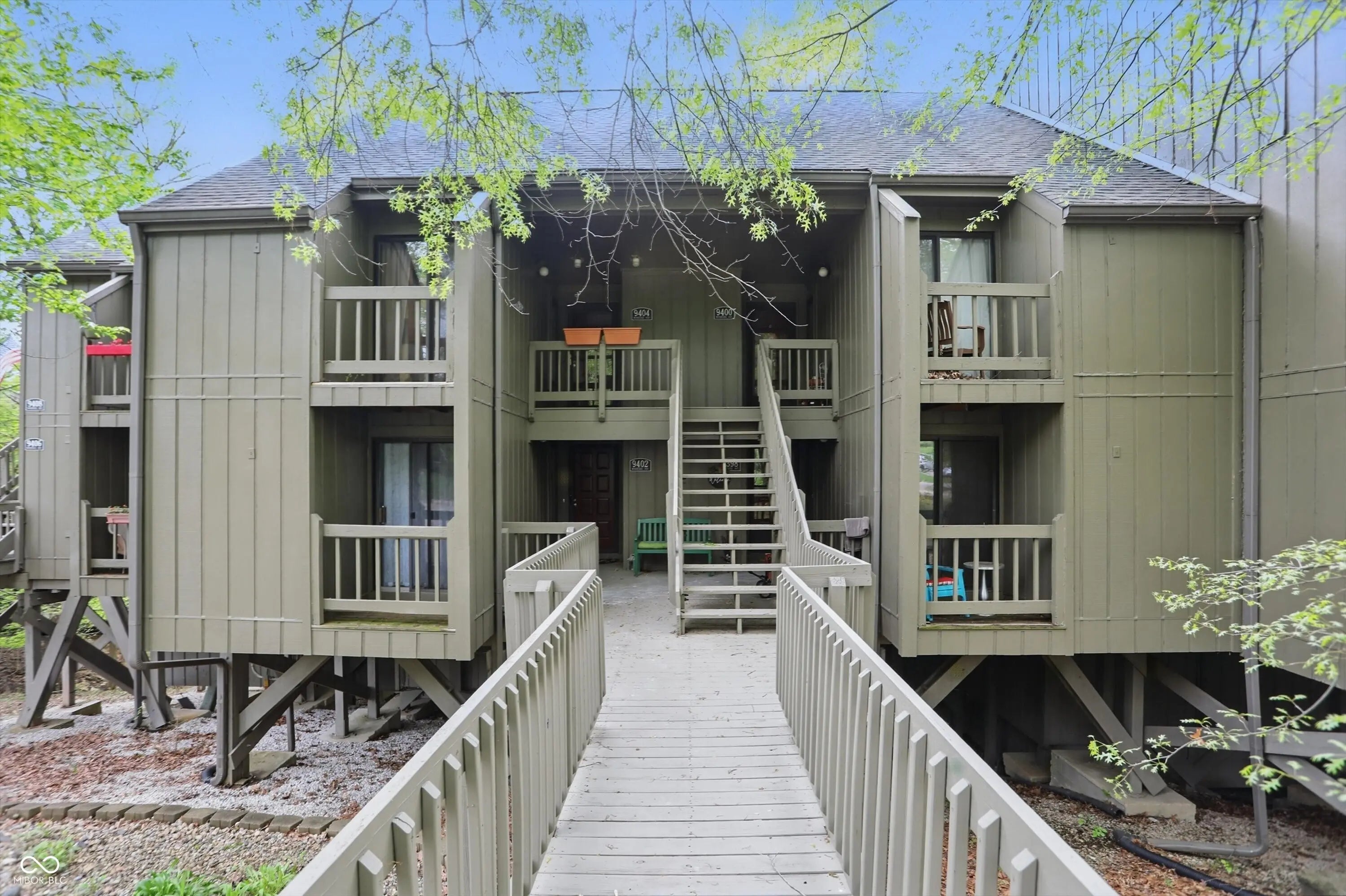 9404 S Lake Ridge Drive, Bloomington