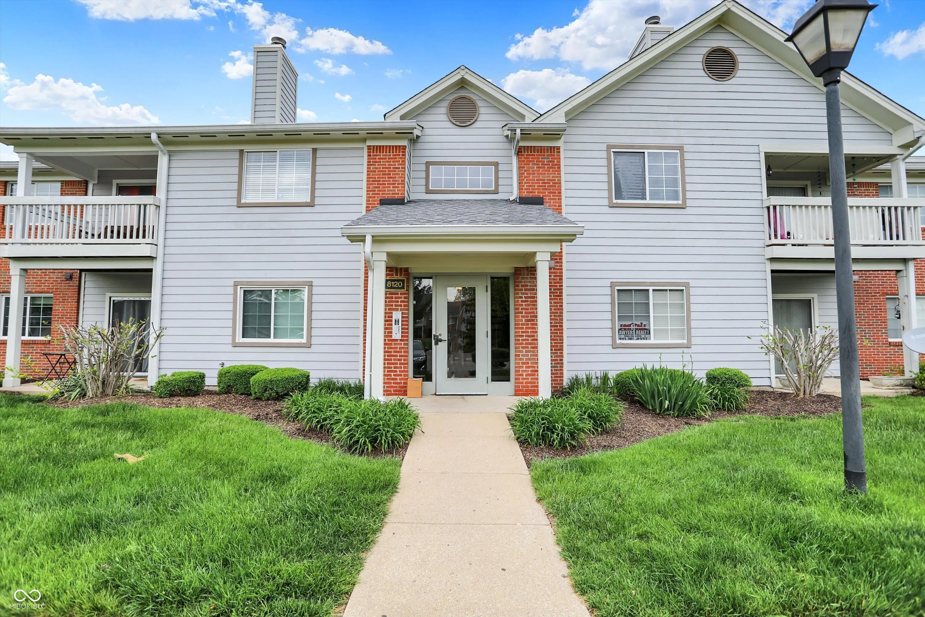 8120 Glenwillow Lane 206, Indianapolis
