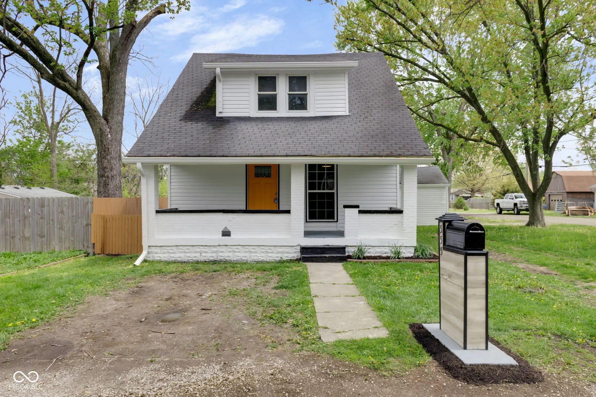 555 S Auburn Street, Indianapolis