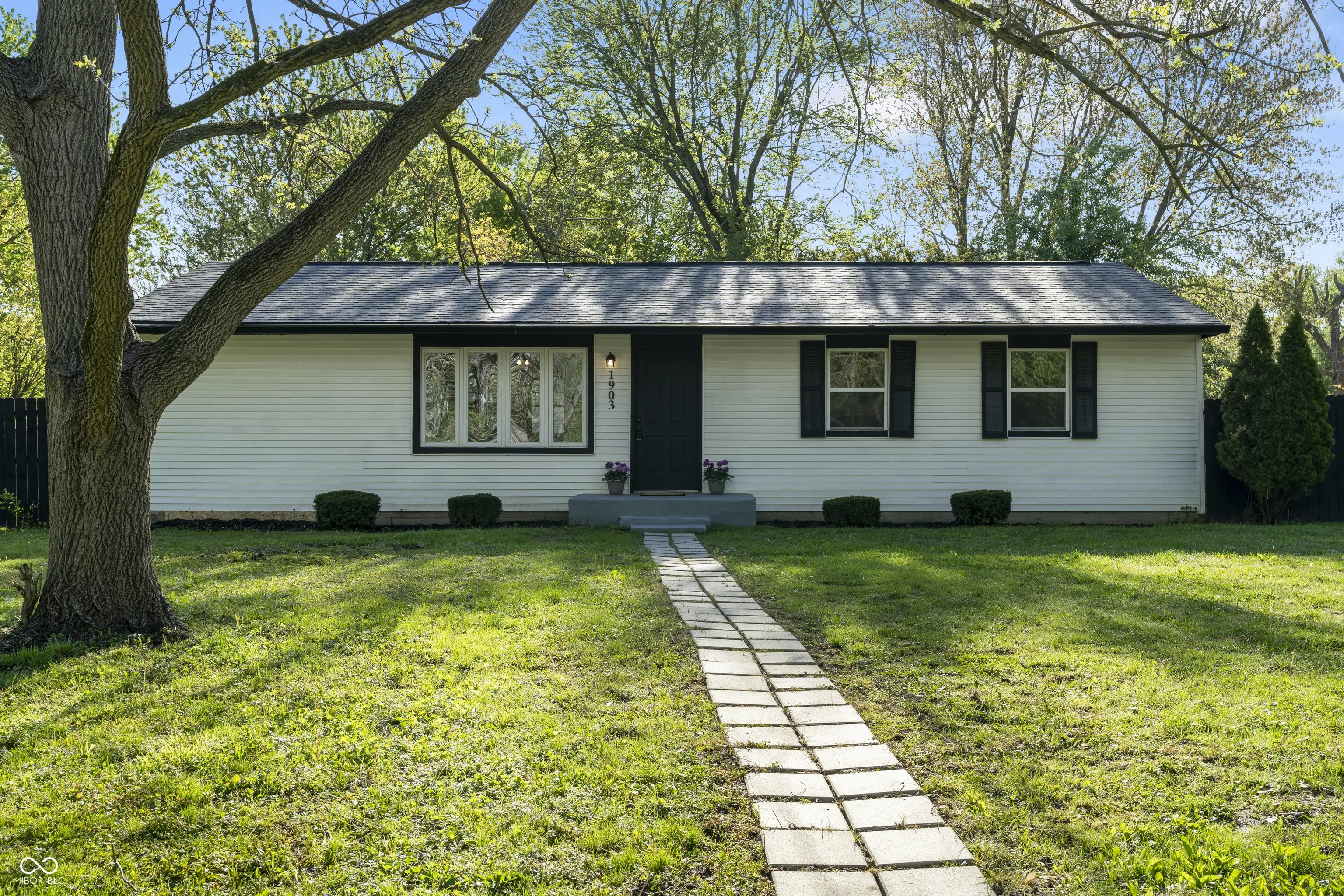1903 Danbury Drive, Indianapolis