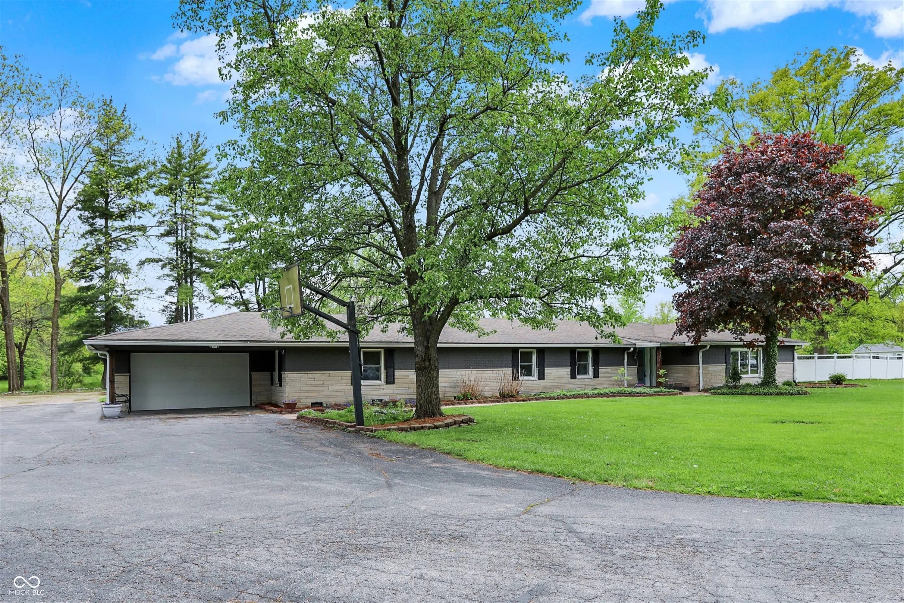 Photo of 7425 E Thompson Road Indianapolis, IN 46239