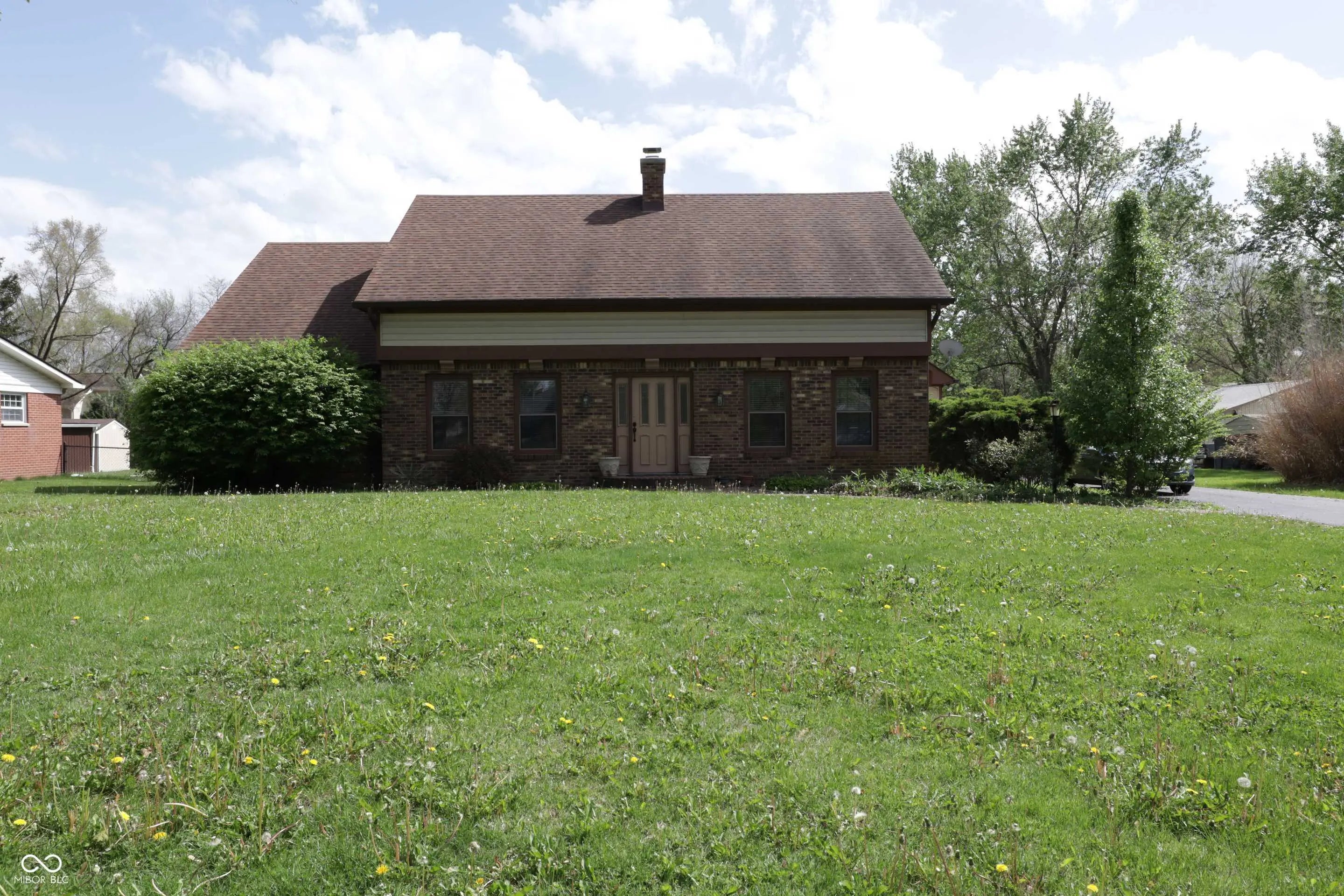 9903 E Raymond Street, Indianapolis