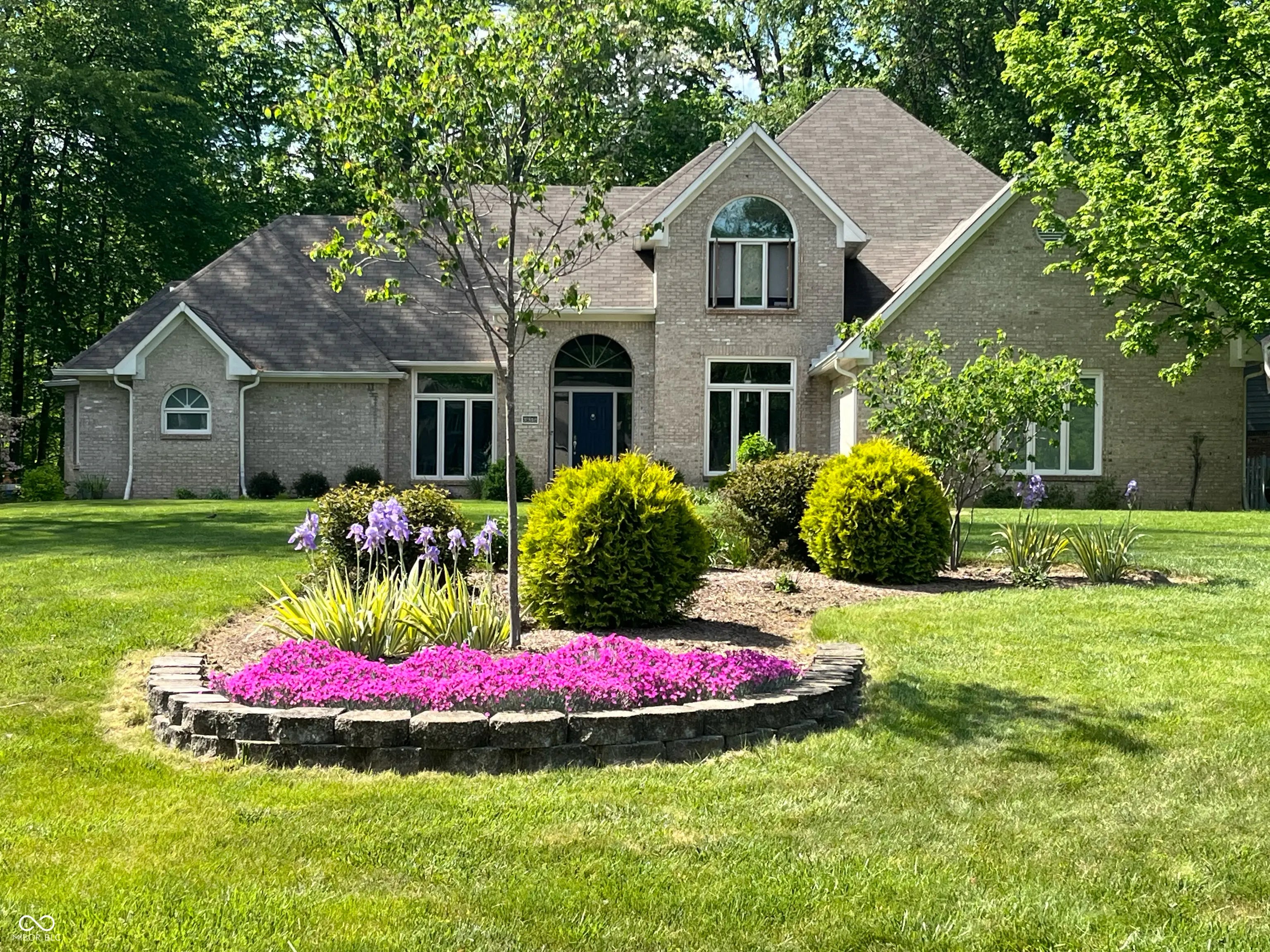 3948 S Woodfield Drive, New Palestine