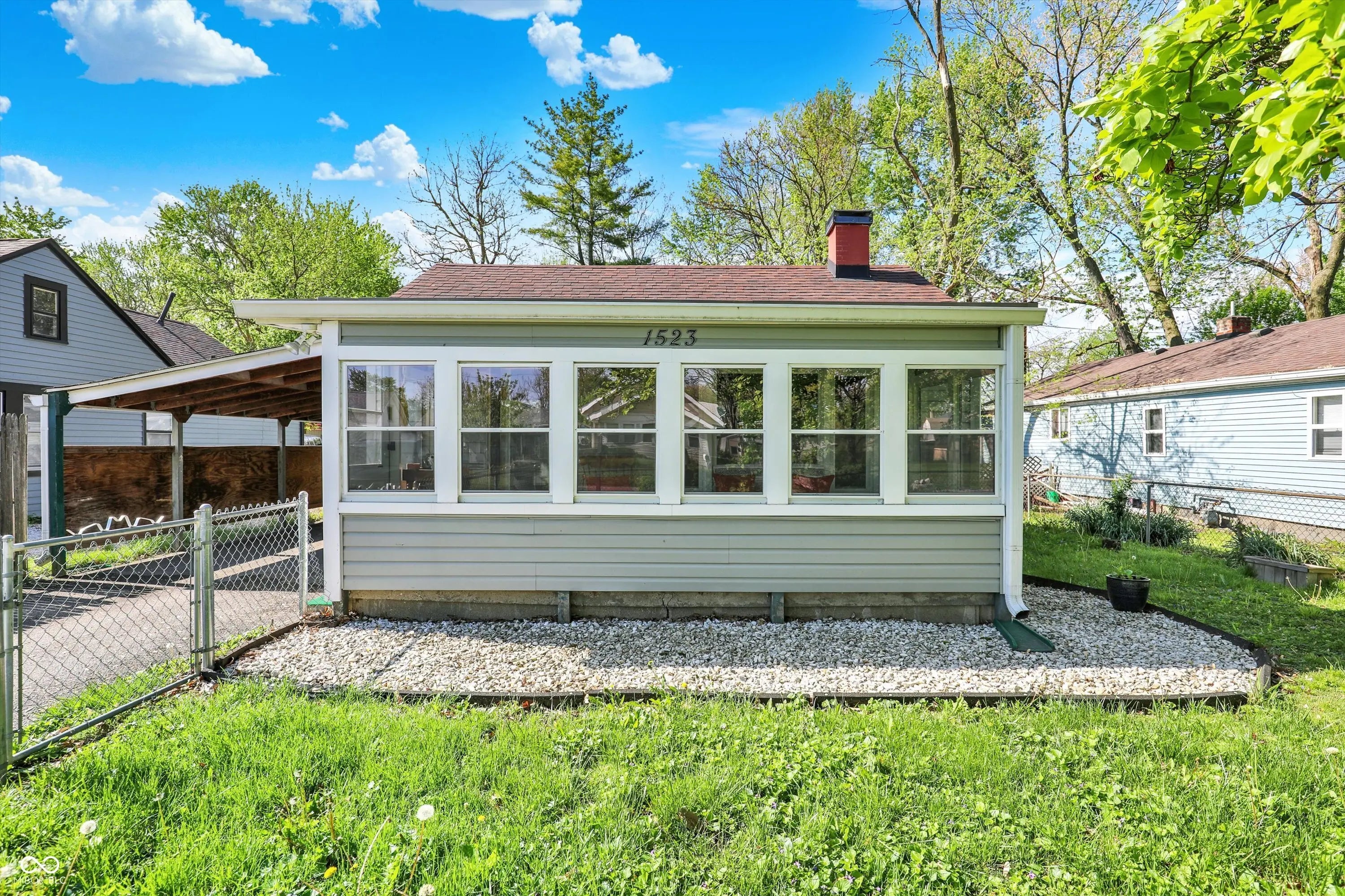 1523 E Perry Street, Indianapolis