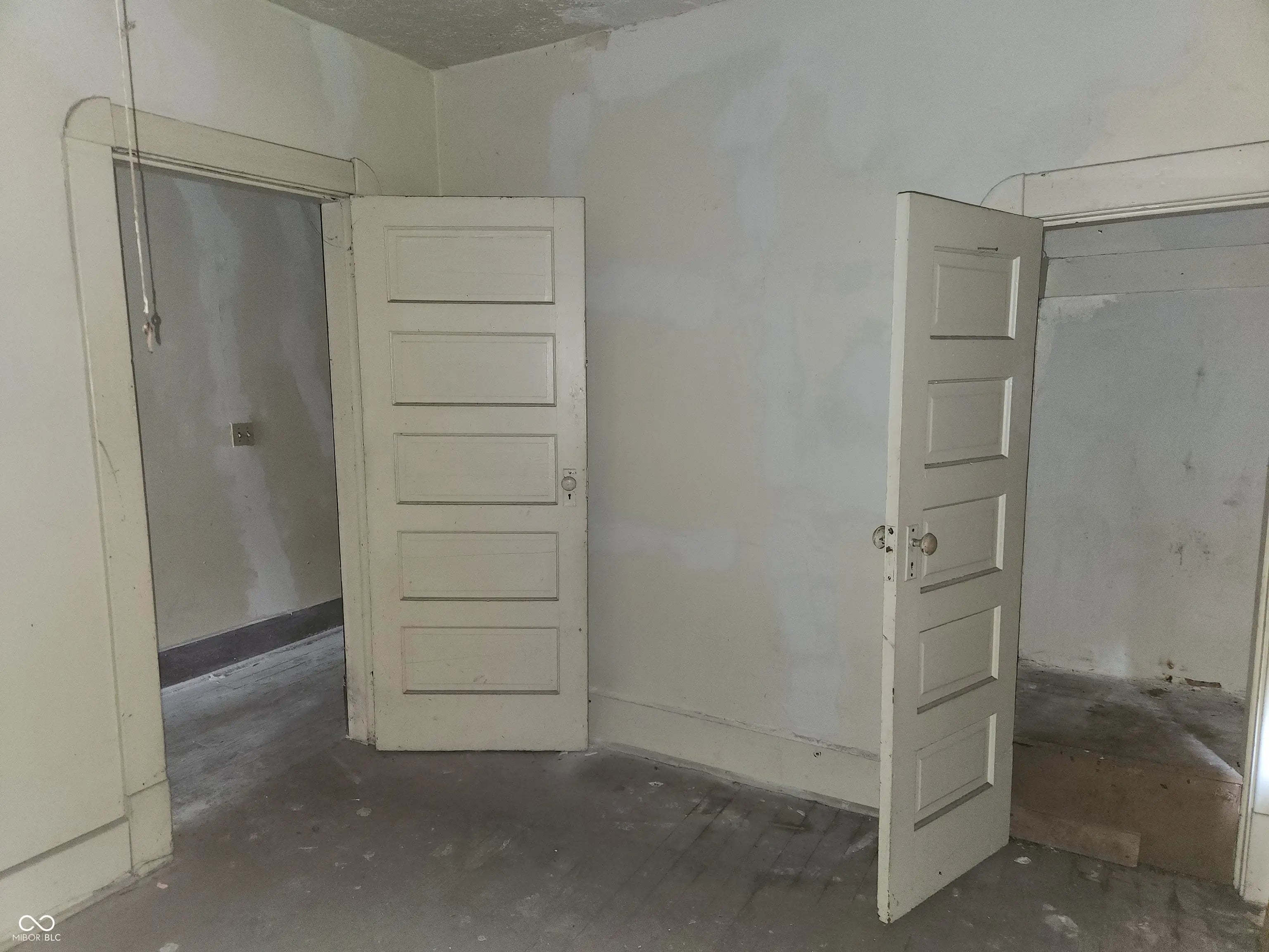 2866-2868 Highland Place MLS 22036469 Crown Hill photo 8