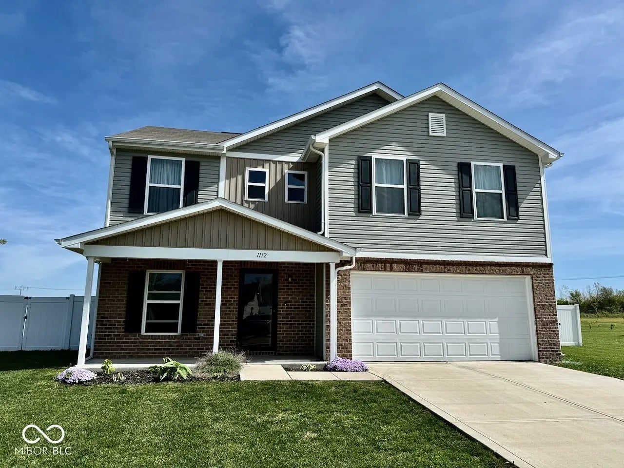 1112 W Nature Pointe Lane, Muncie