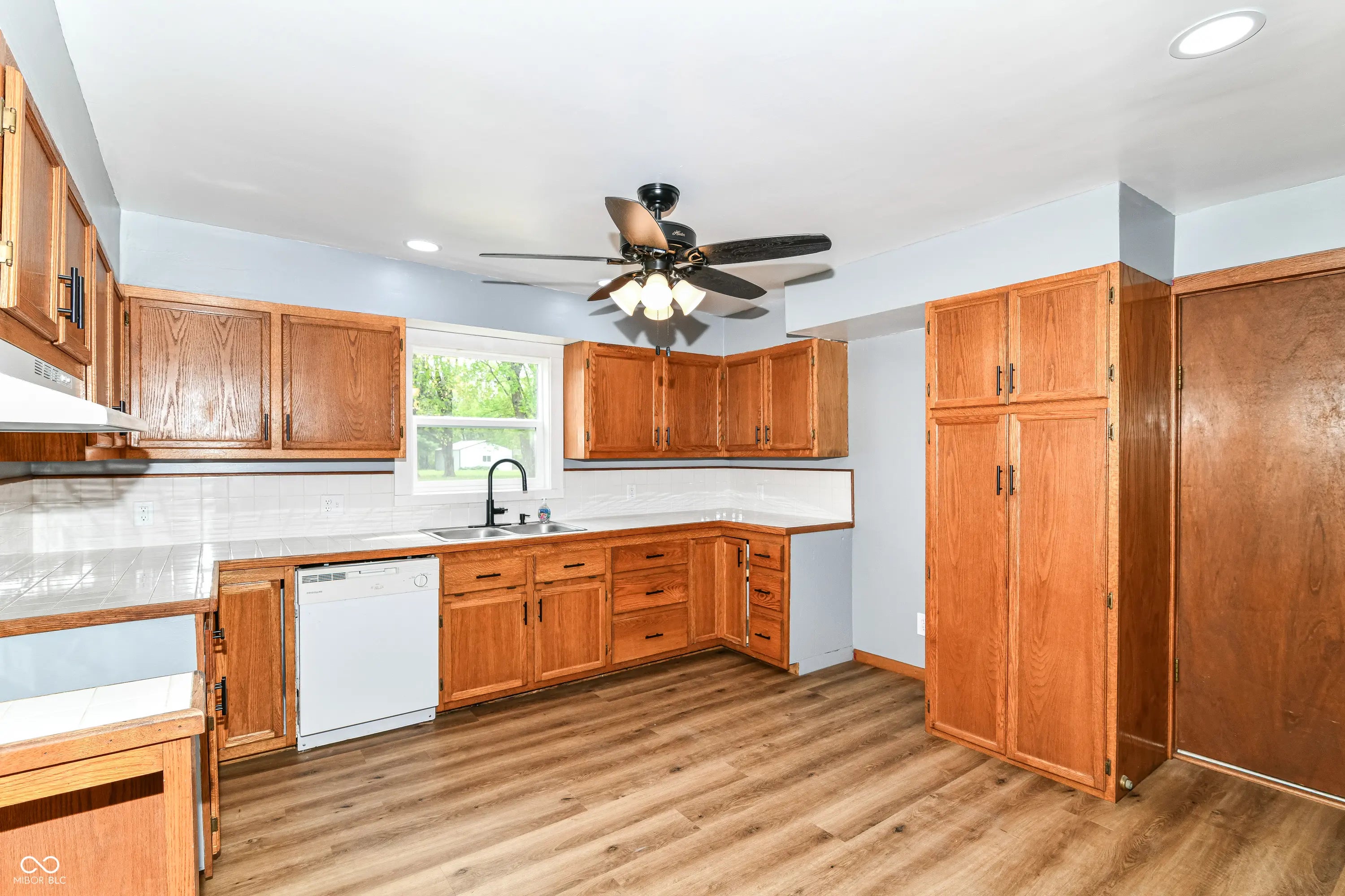 8308 W Main Street MLS 22036584 No Subdivision photo 2