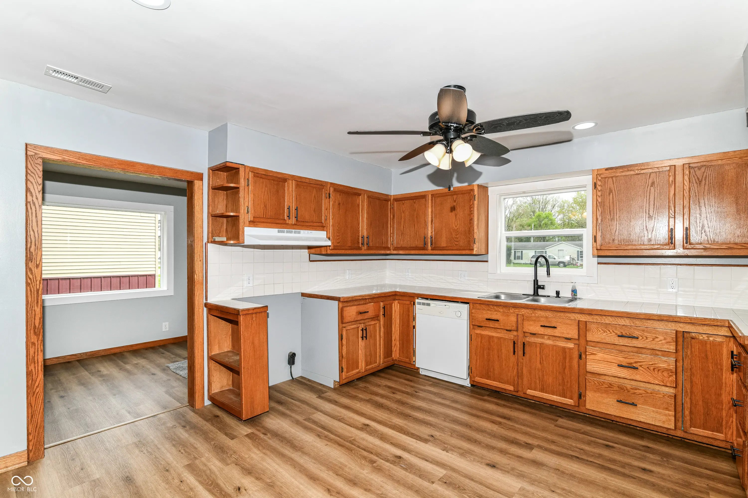 8308 W Main Street MLS 22036584 No Subdivision photo 4