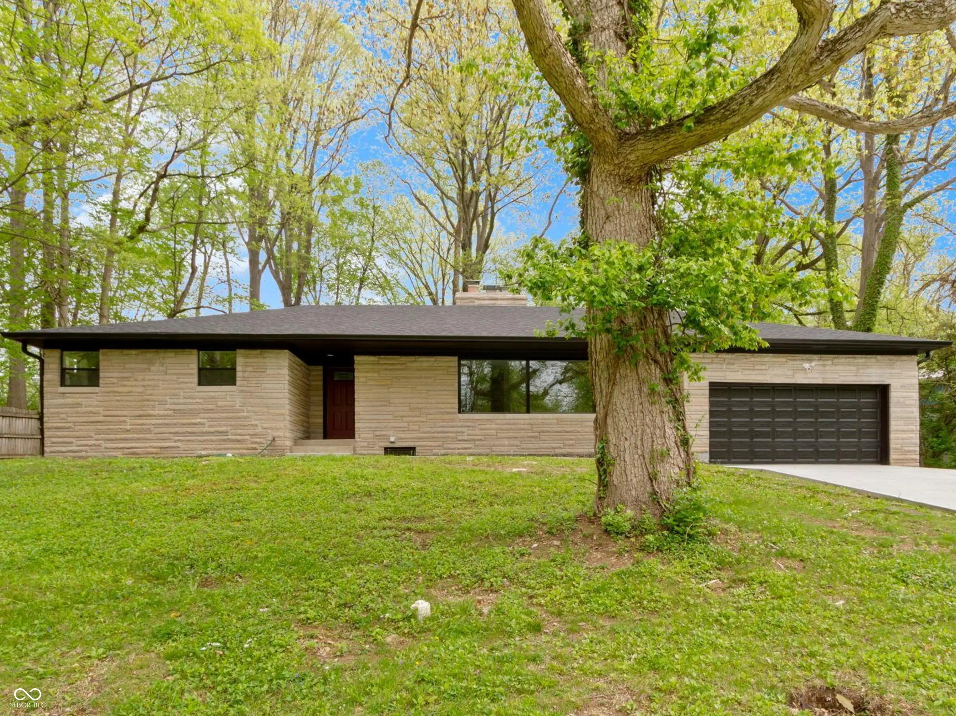 4475 Berkshire Road, Indianapolis