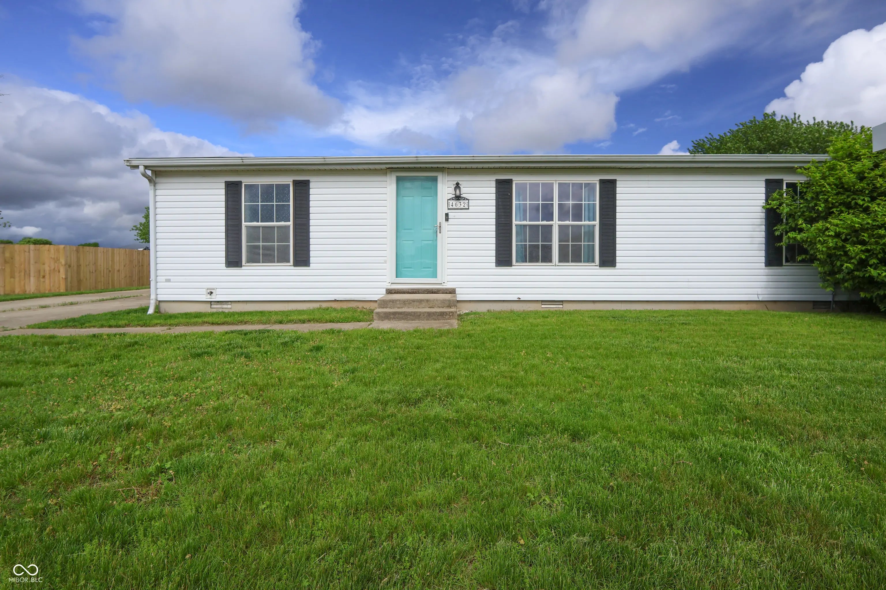 4632 Willowbrook Drive, Columbus