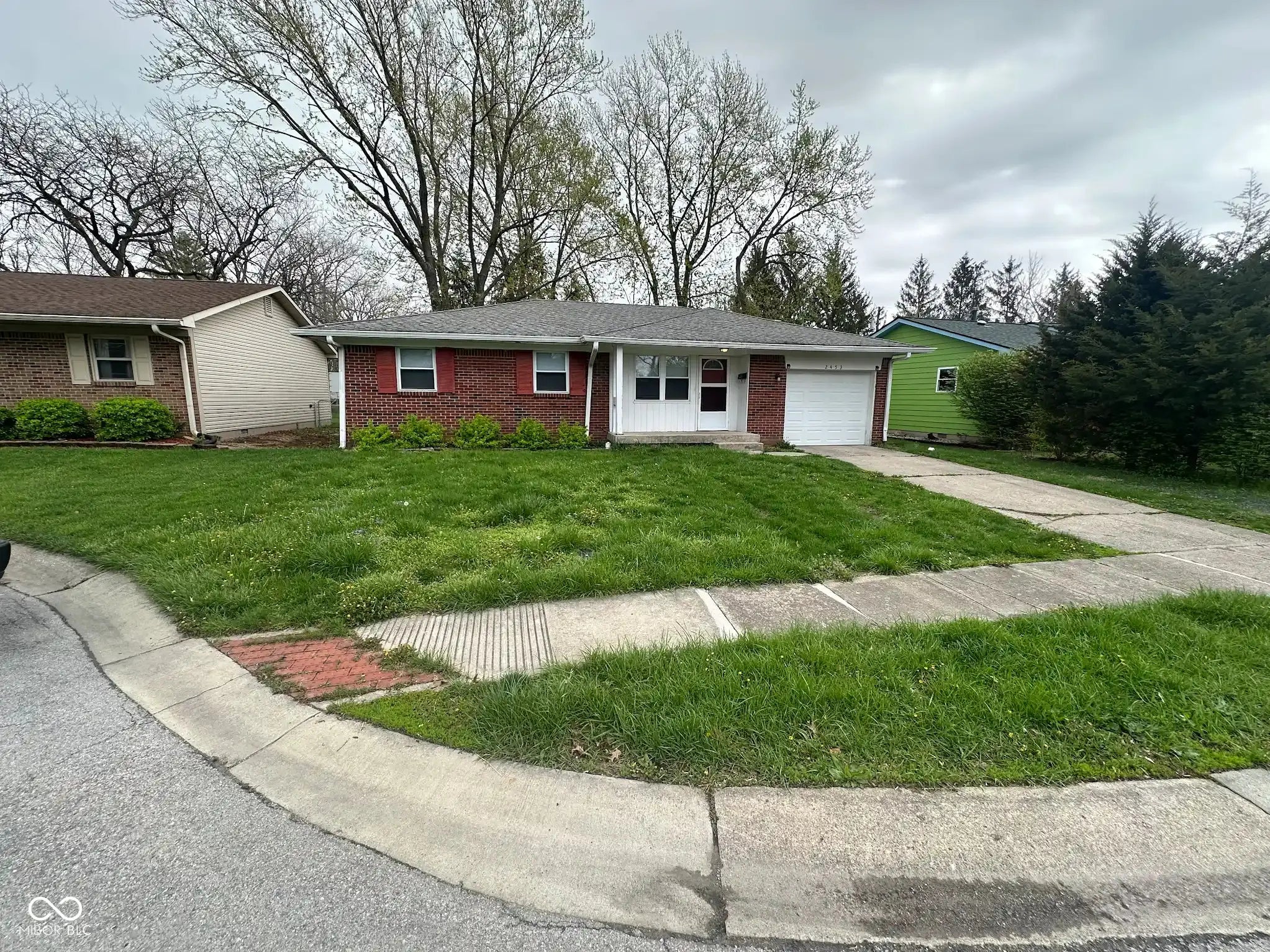 Photo of 2453 Larnie Lane Indianapolis, IN 46219