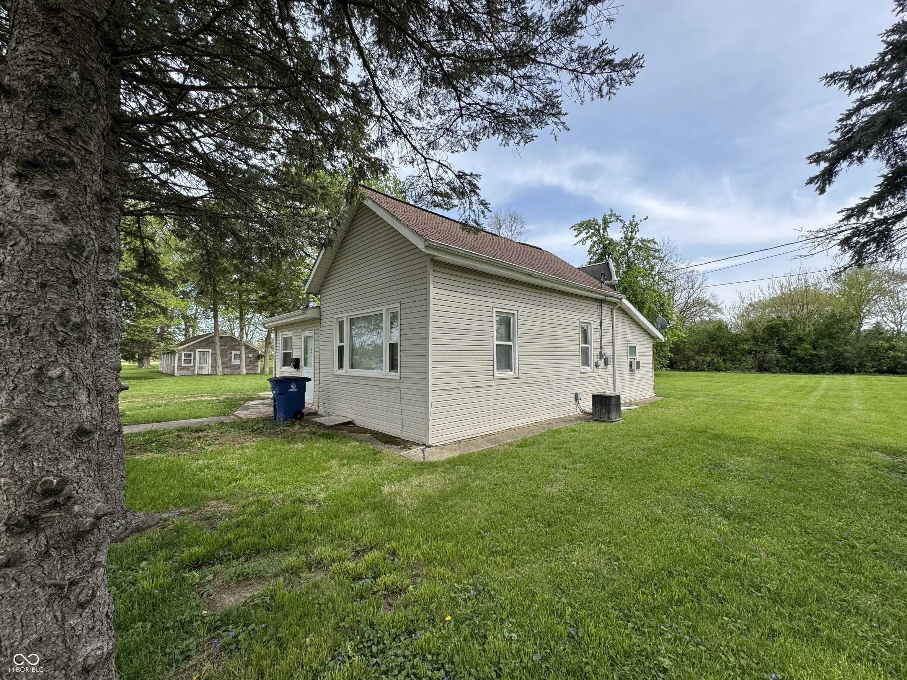 Photo of 2323 W 10th Street Marion, IN 46953