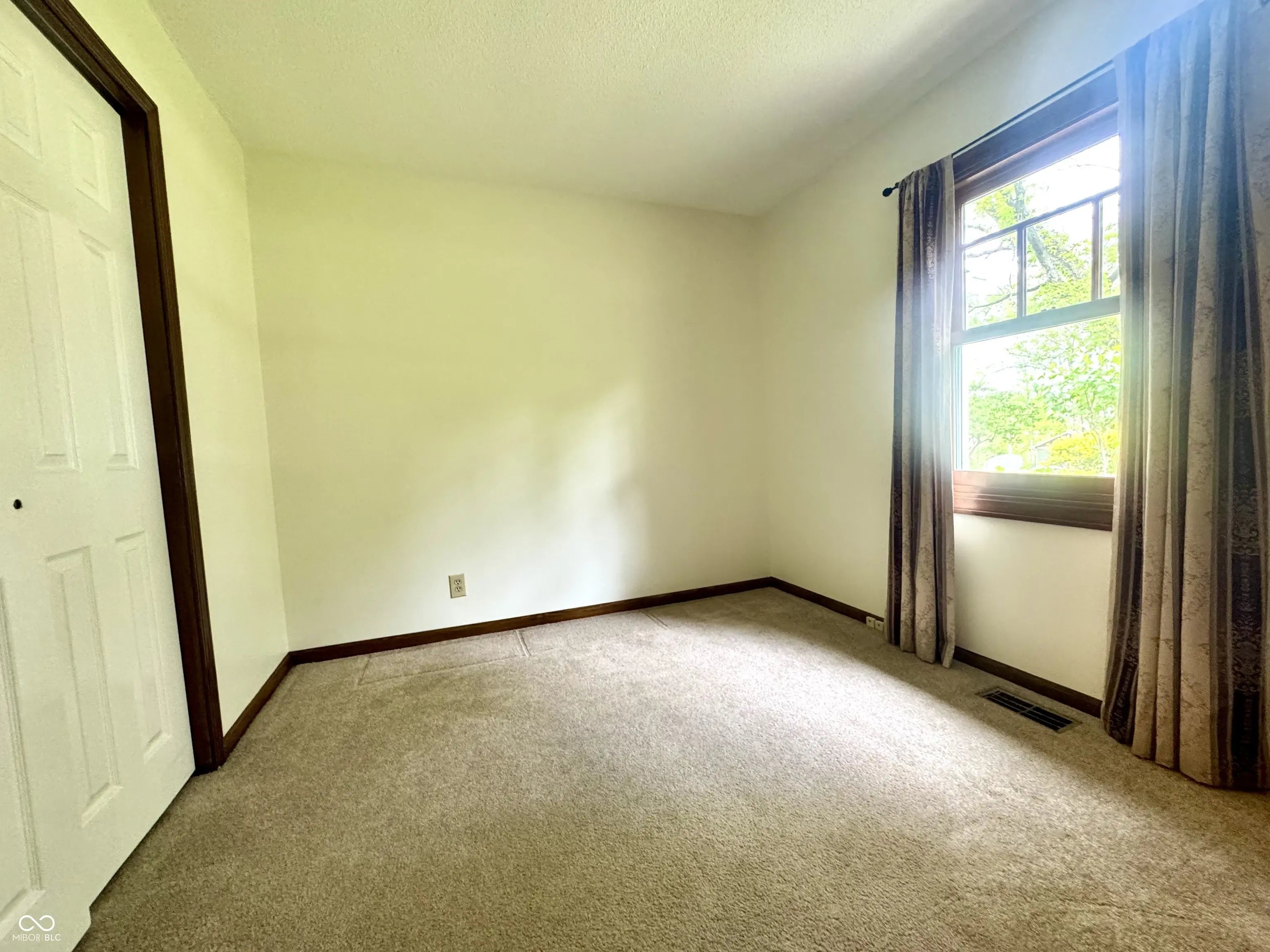 125 Woodland MLS 22036700 Woodland Heights photo 27