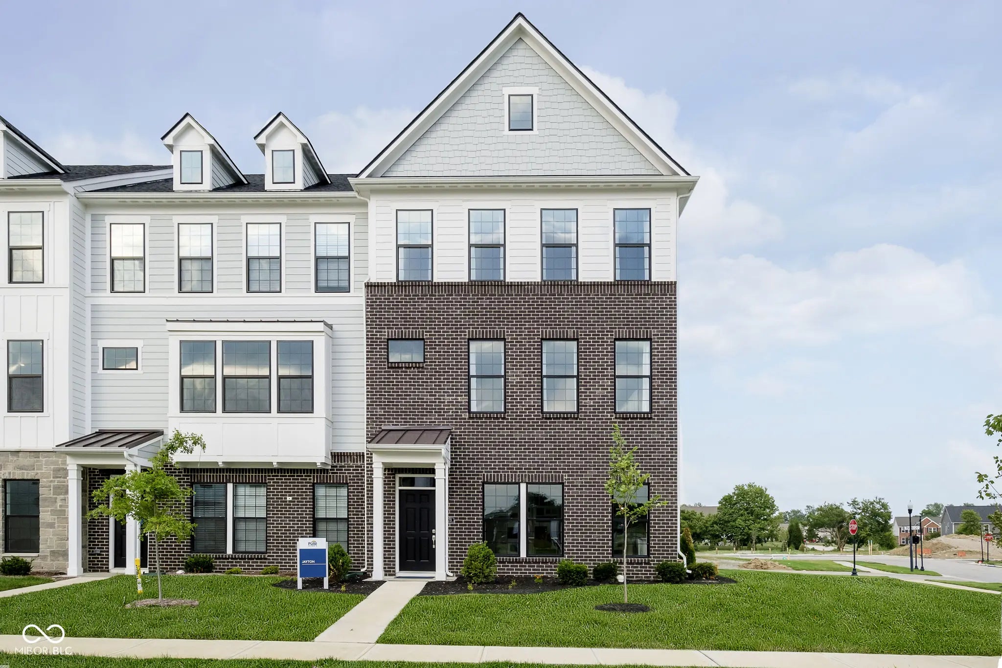 Photo of 3279 Morab Drive Zionsville, IN 46077