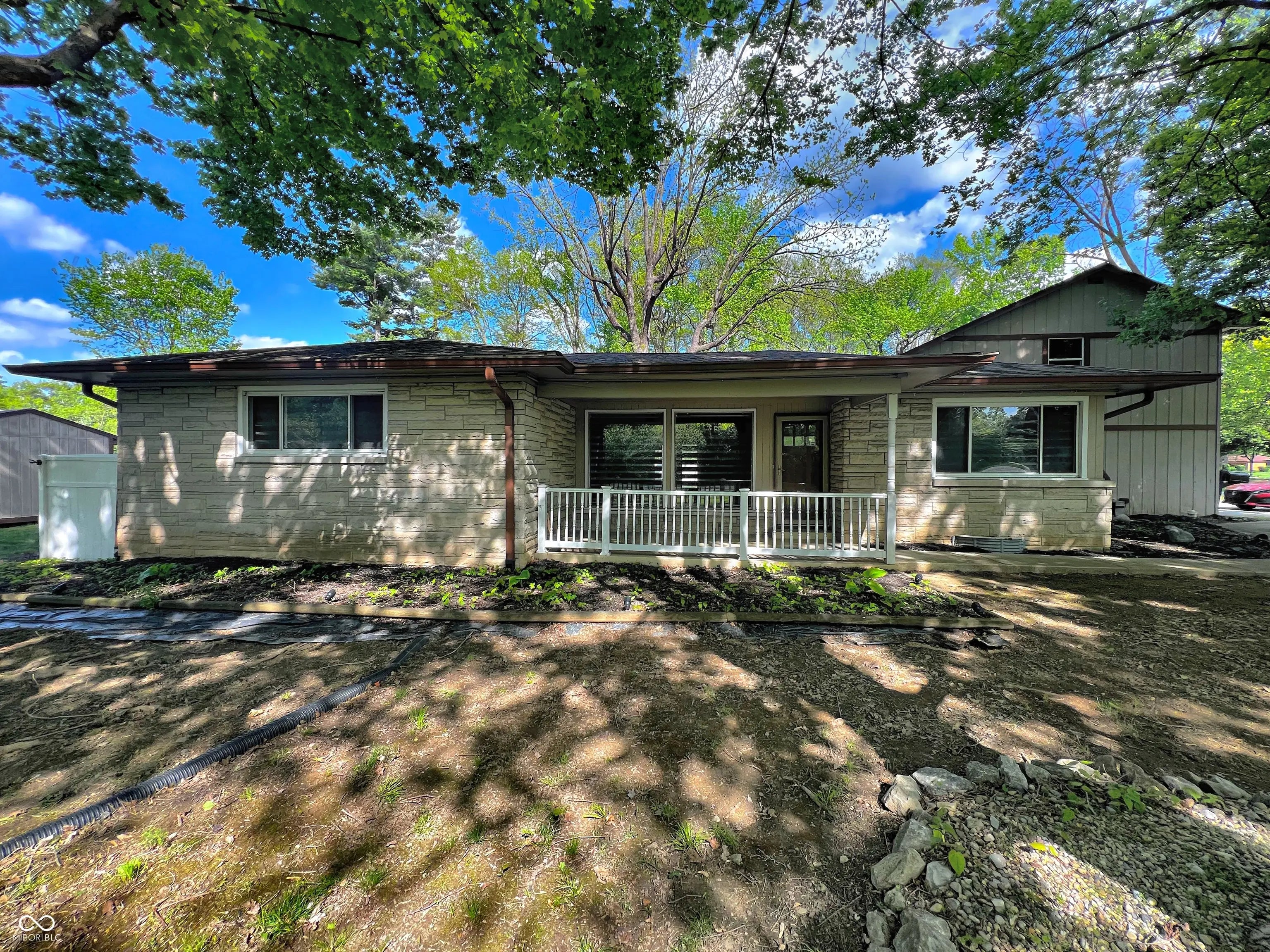 3401 W Kessler Blvd N Drive, Indianapolis
