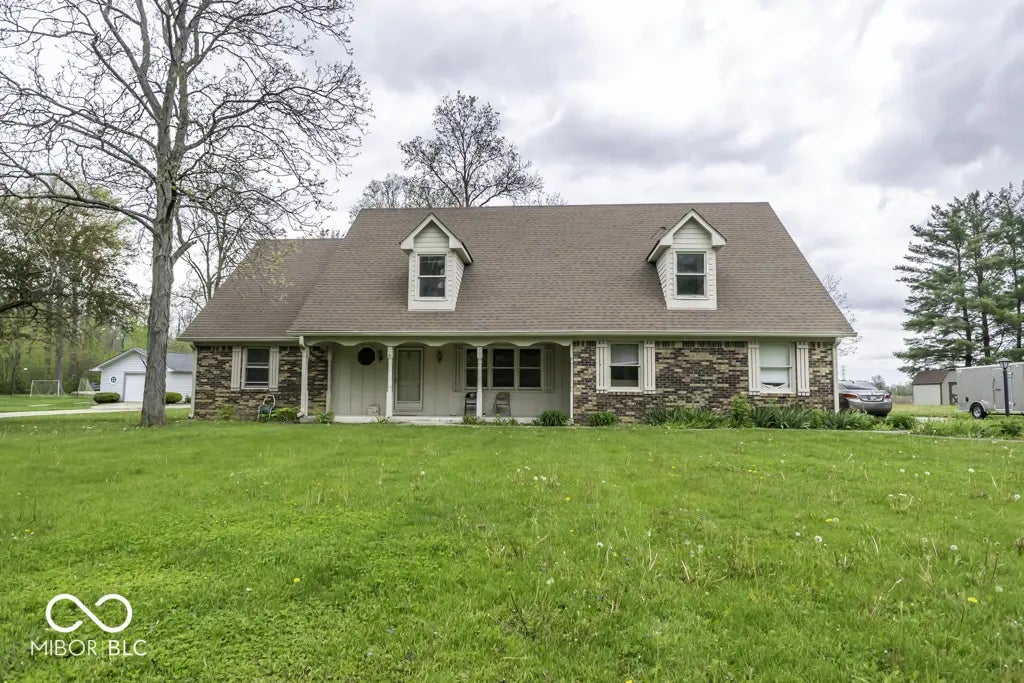 3134 W Hickory Woods Drive, Greenfield