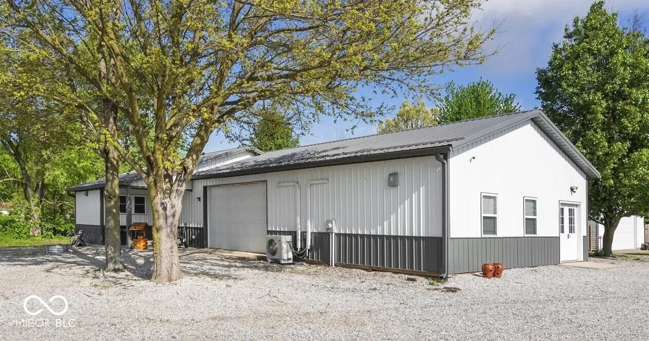 136 S Hillcrest Drive, Rockville