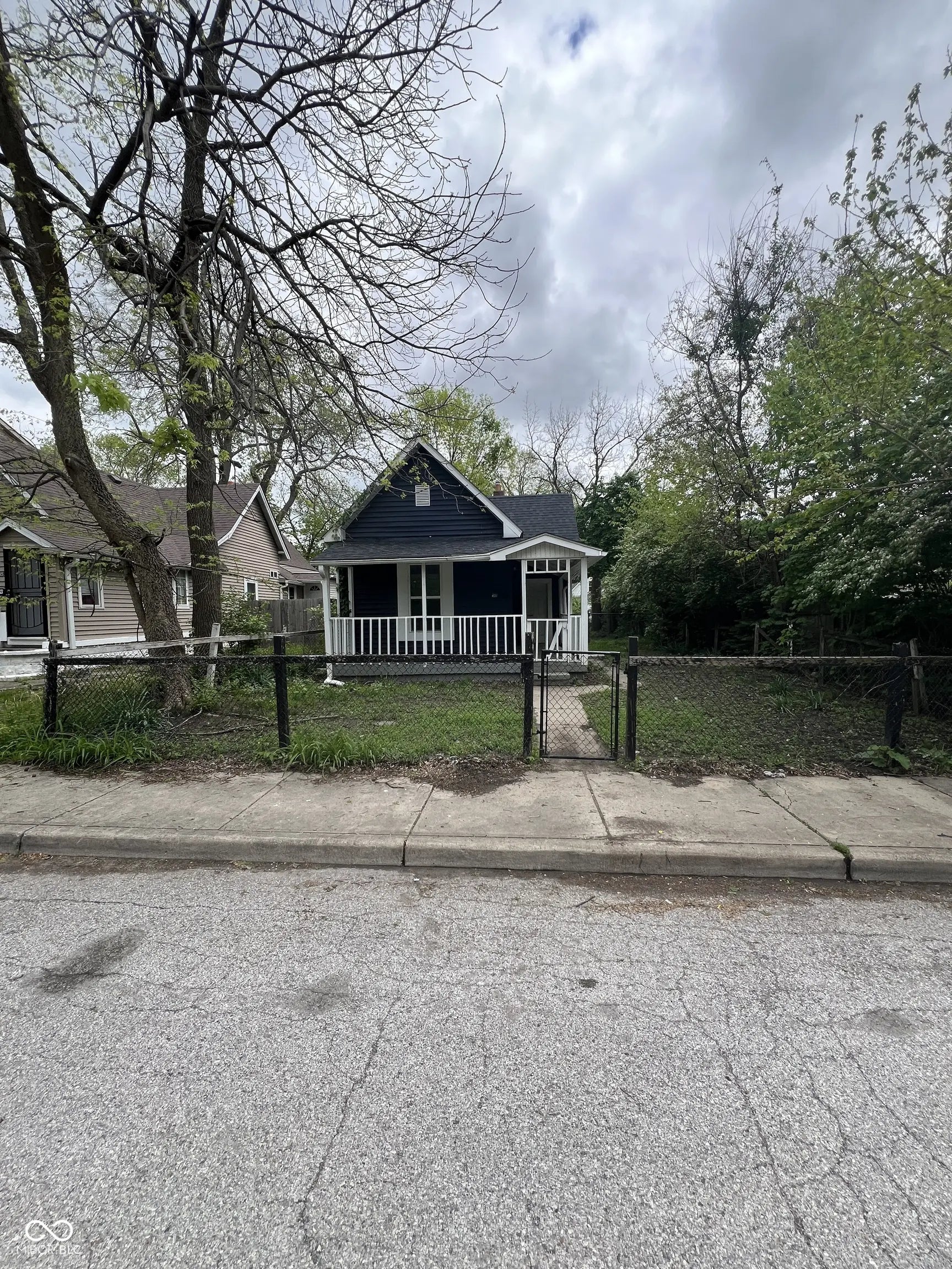 Photo of 3449 Boulevard Place Indianapolis, IN 46208