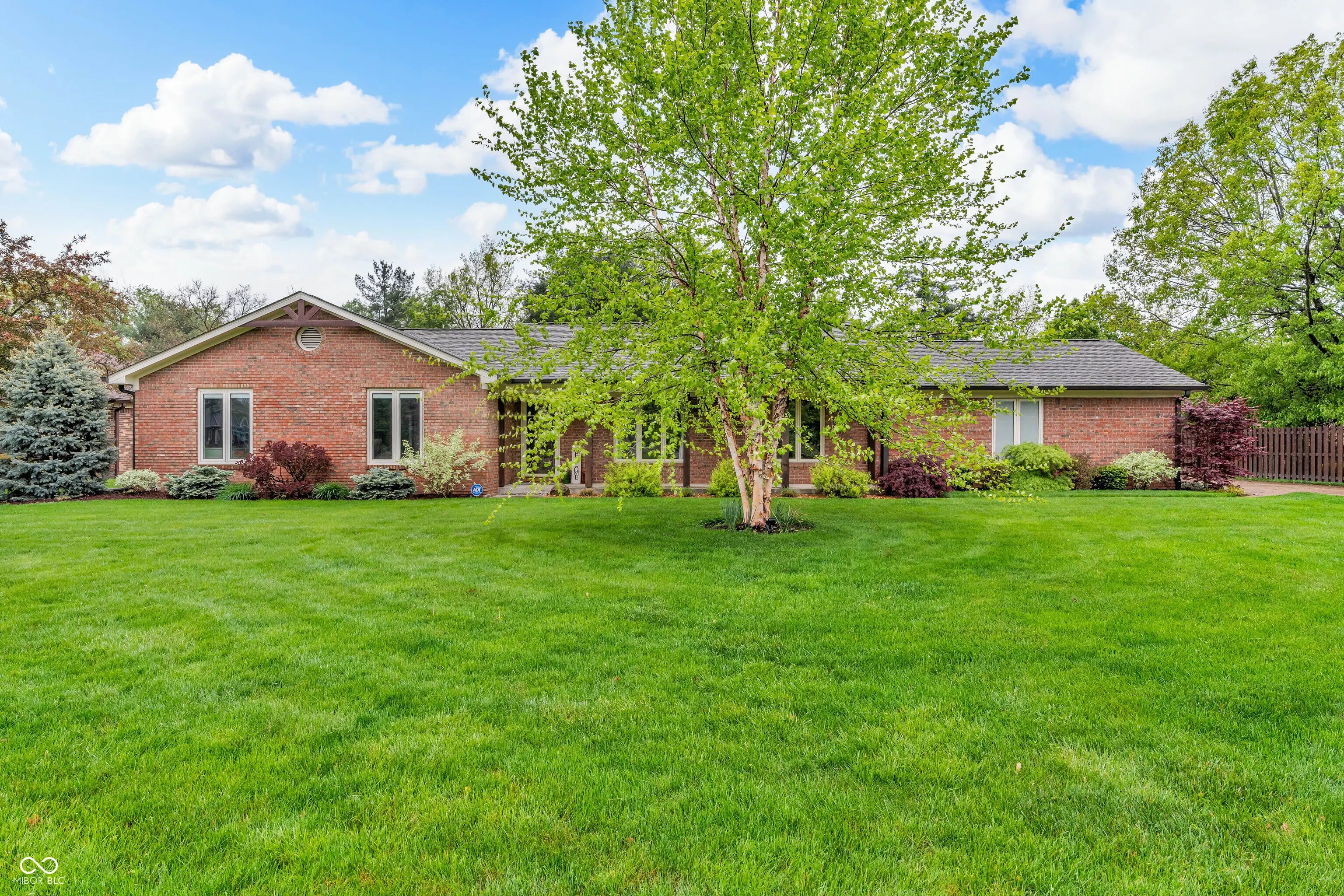 Photo of 10559 Rolling Springs Drive Indianapolis, IN 46234