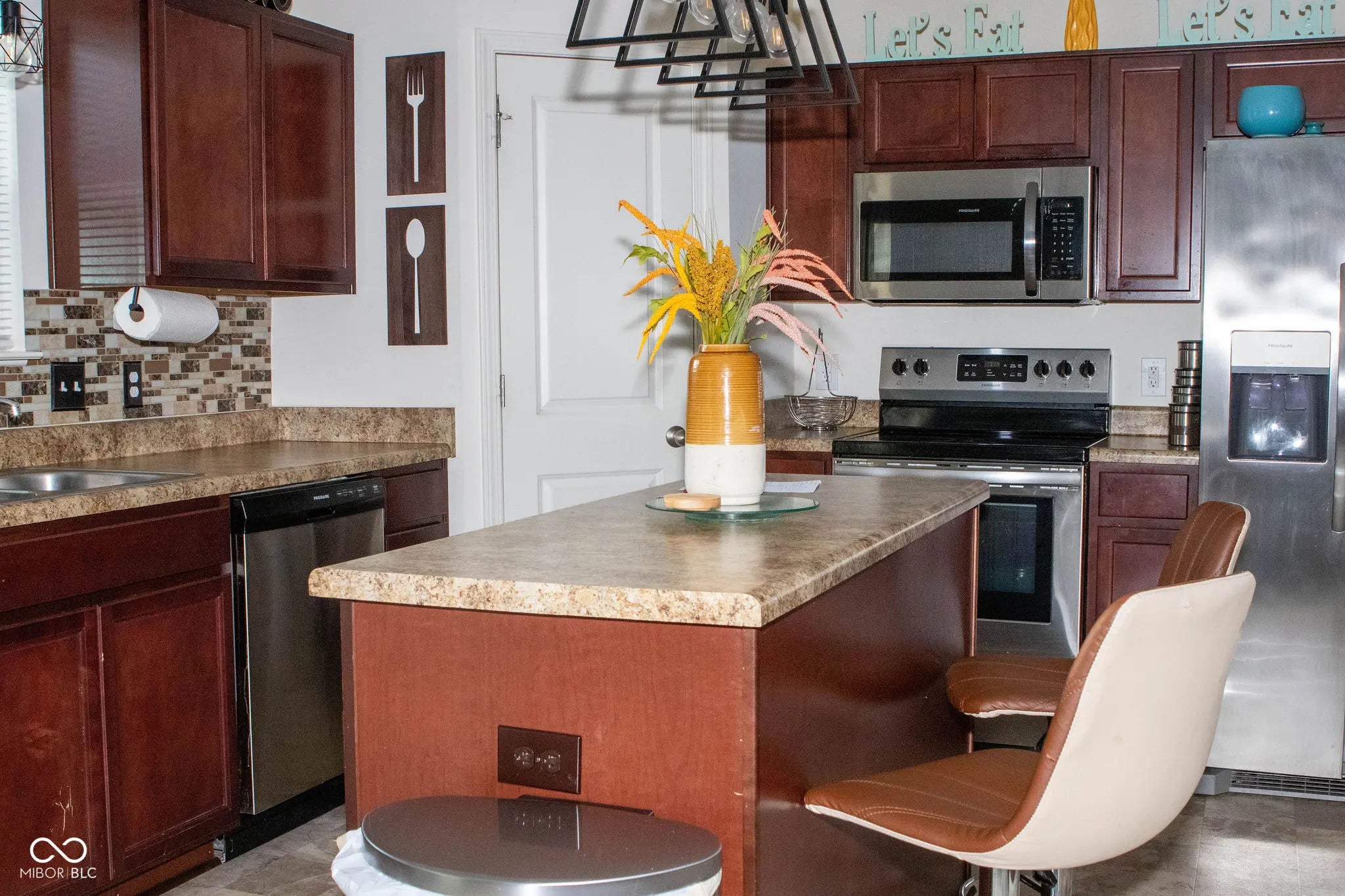 10835 Spirit Drive MLS 22037004 Prairie Hollow photo 9