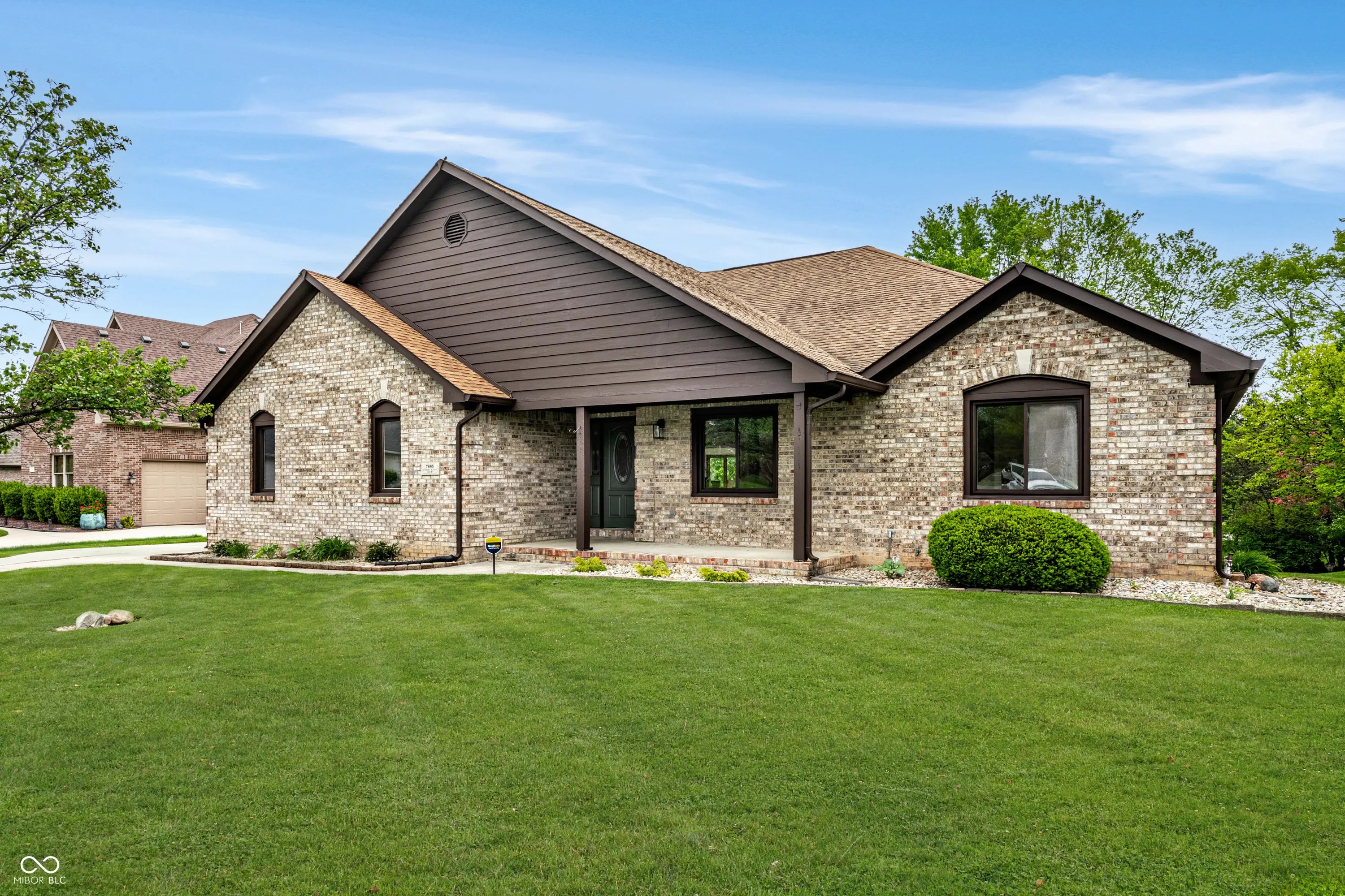 7665 Stones River Court, Indianapolis