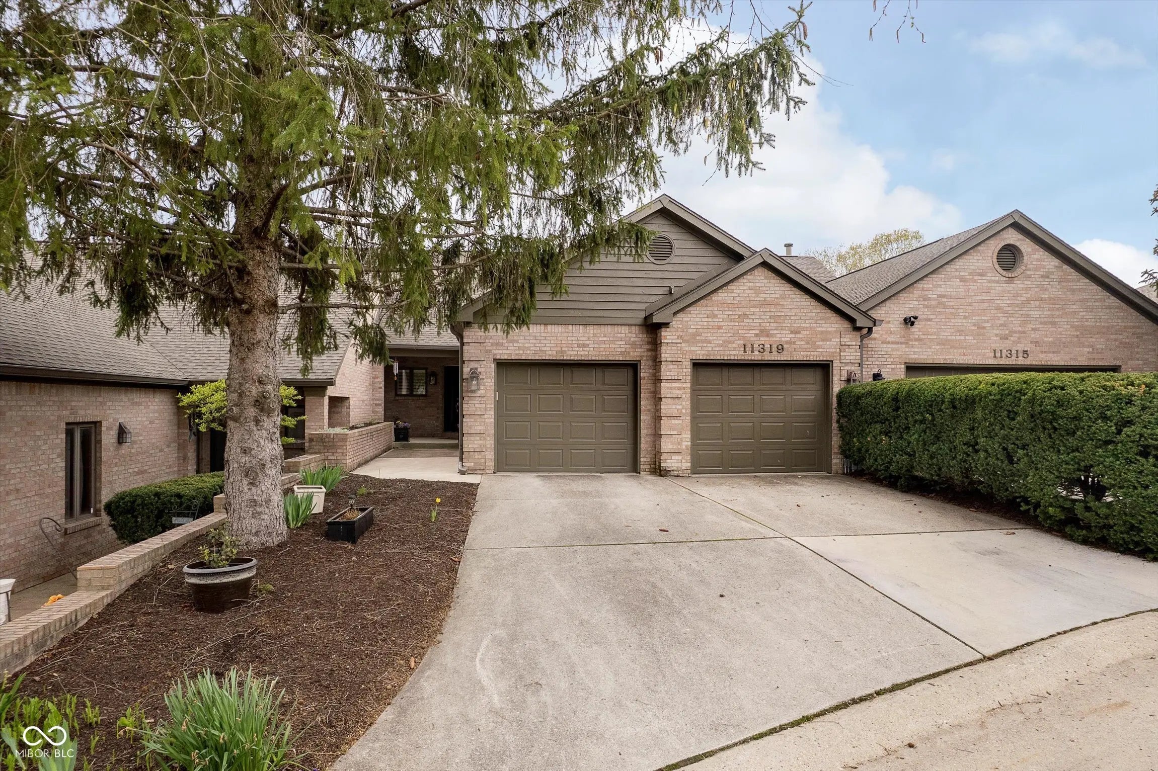 Photo of 11319 Shoreview Lane Indianapolis, IN 46236