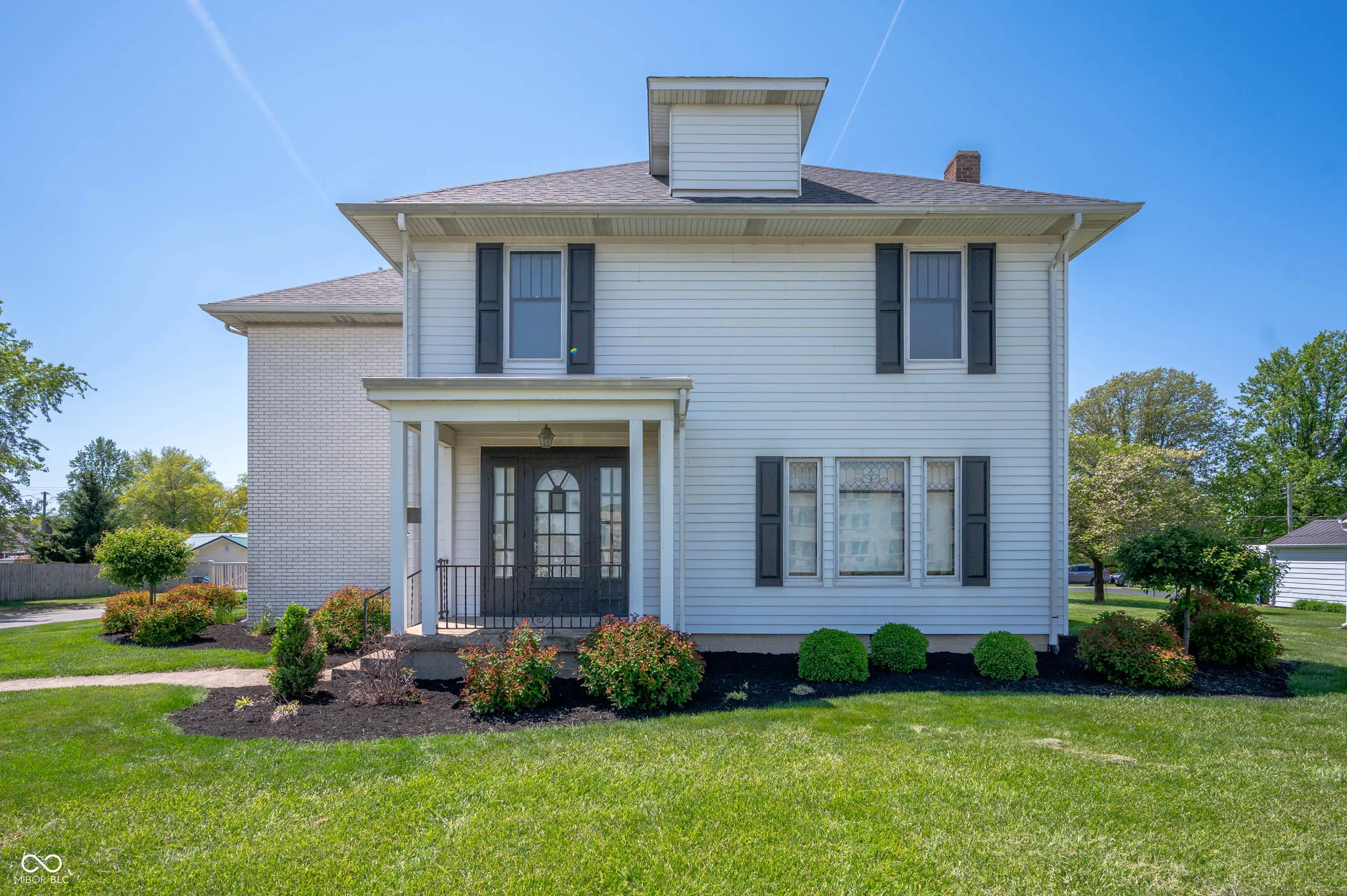 1301 N Main Street, Rushville