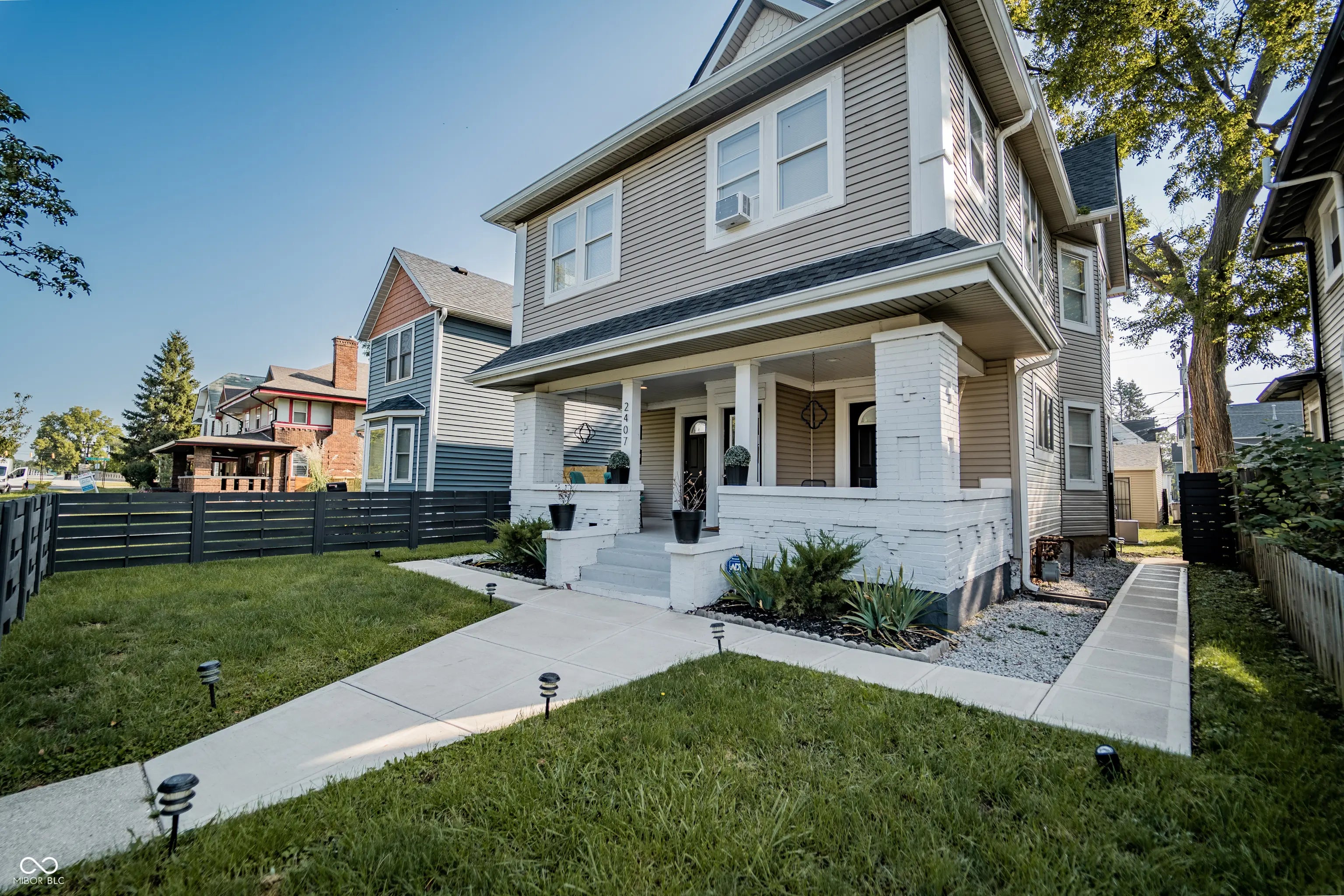 2407 N Capitol Avenue MLS 22037091 J W Becks Sub Rhodes photo 1