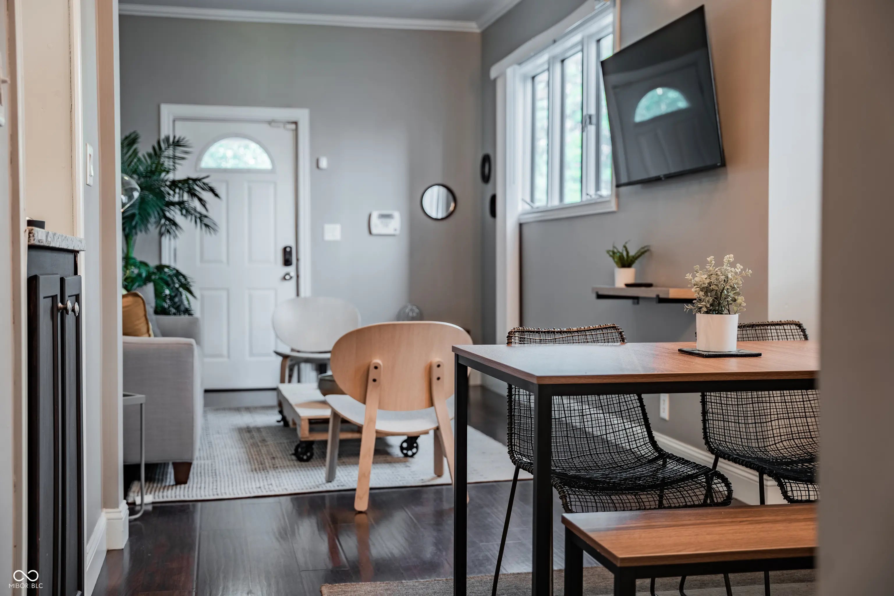 2407 N Capitol Avenue MLS 22037091 J W Becks Sub Rhodes photo 13