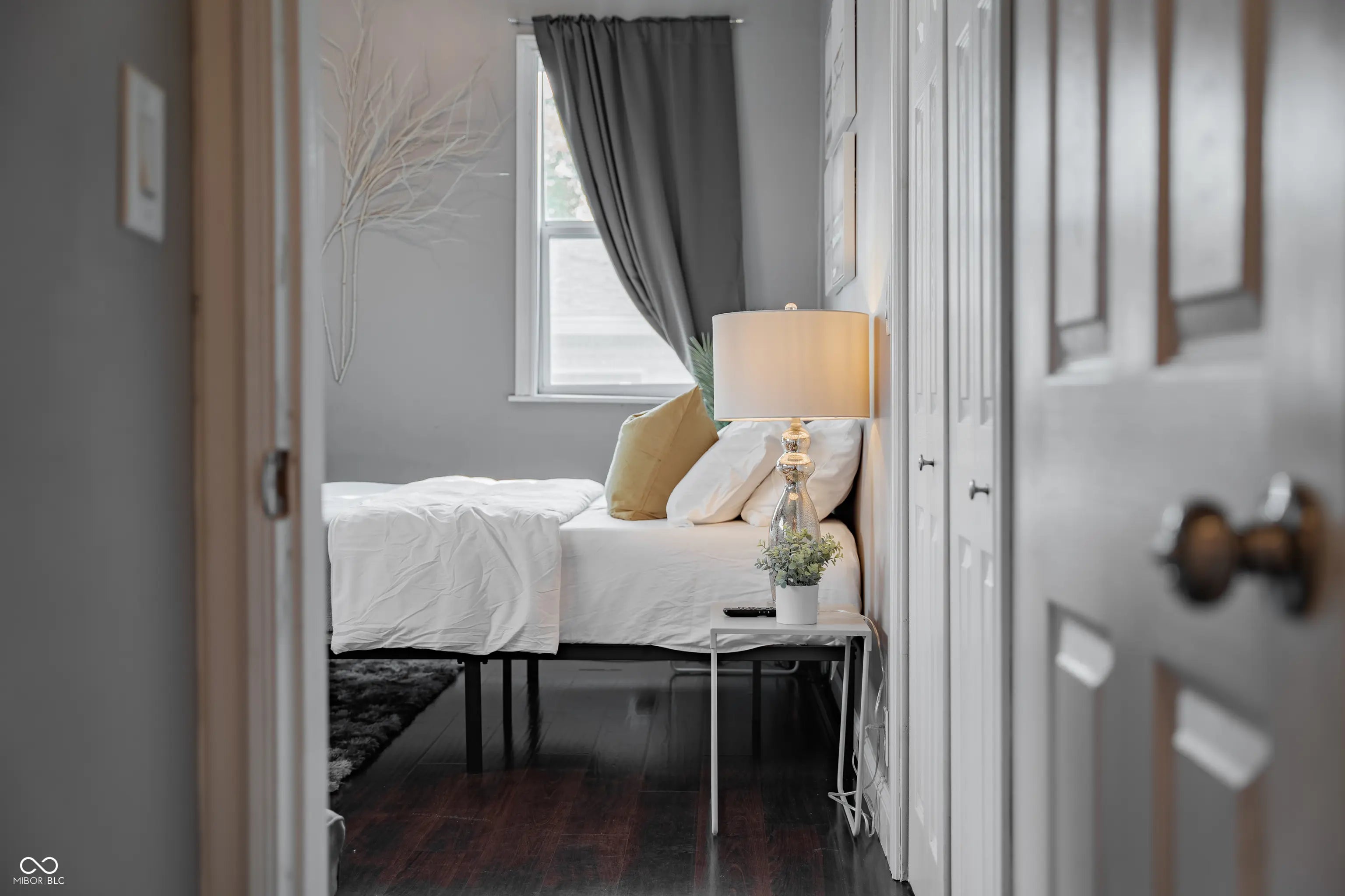 2407 N Capitol Avenue MLS 22037091 J W Becks Sub Rhodes photo 16