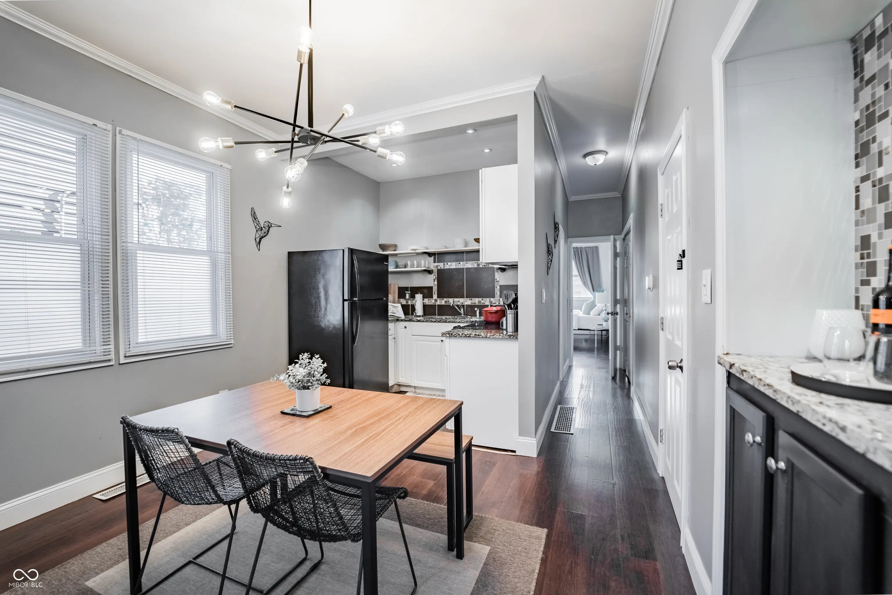 2407 N Capitol Avenue MLS 22037091 J W Becks Sub Rhodes photo 26