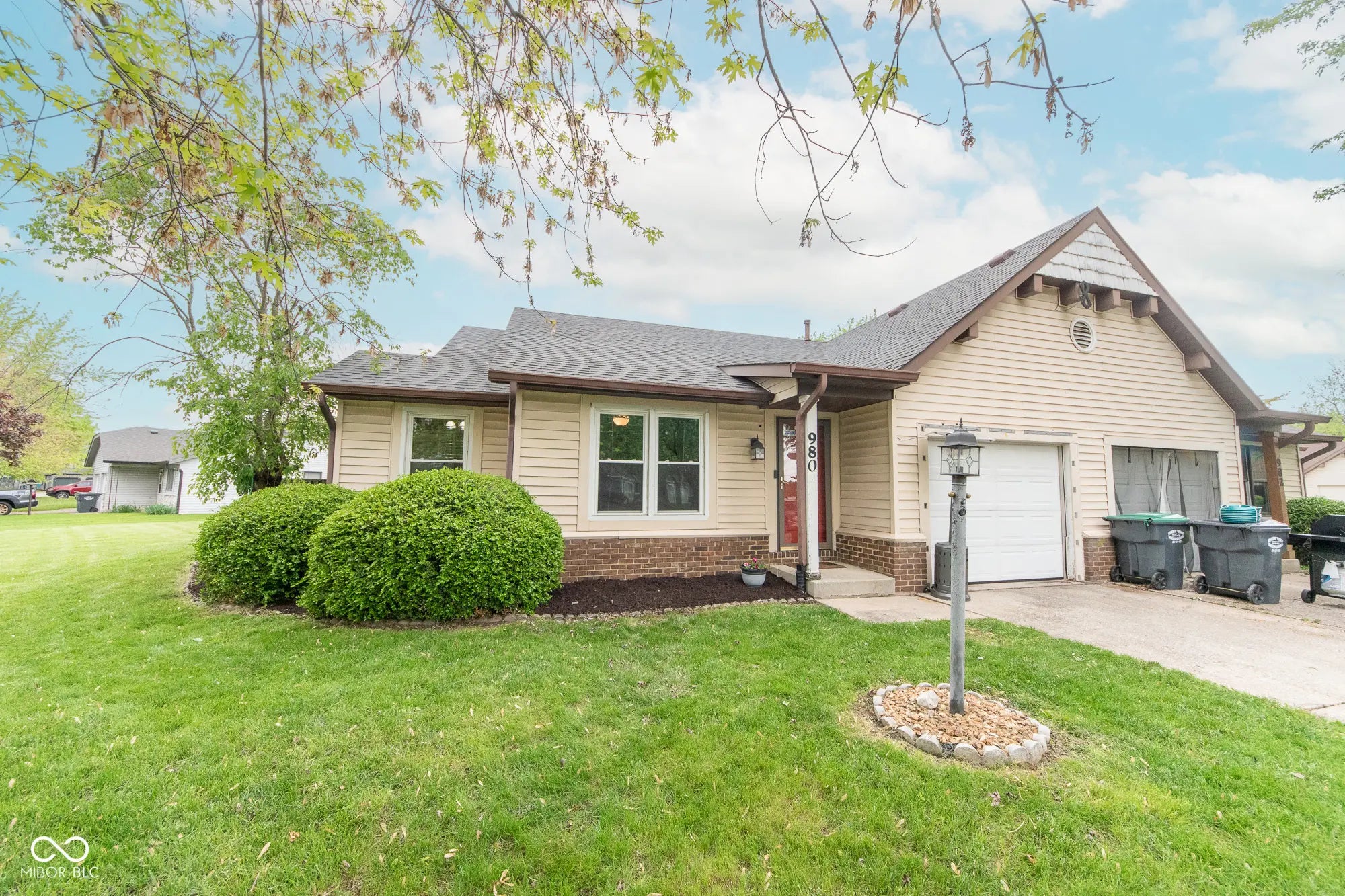Photo of 980 Red Maple Court Greenwood, IN 46143