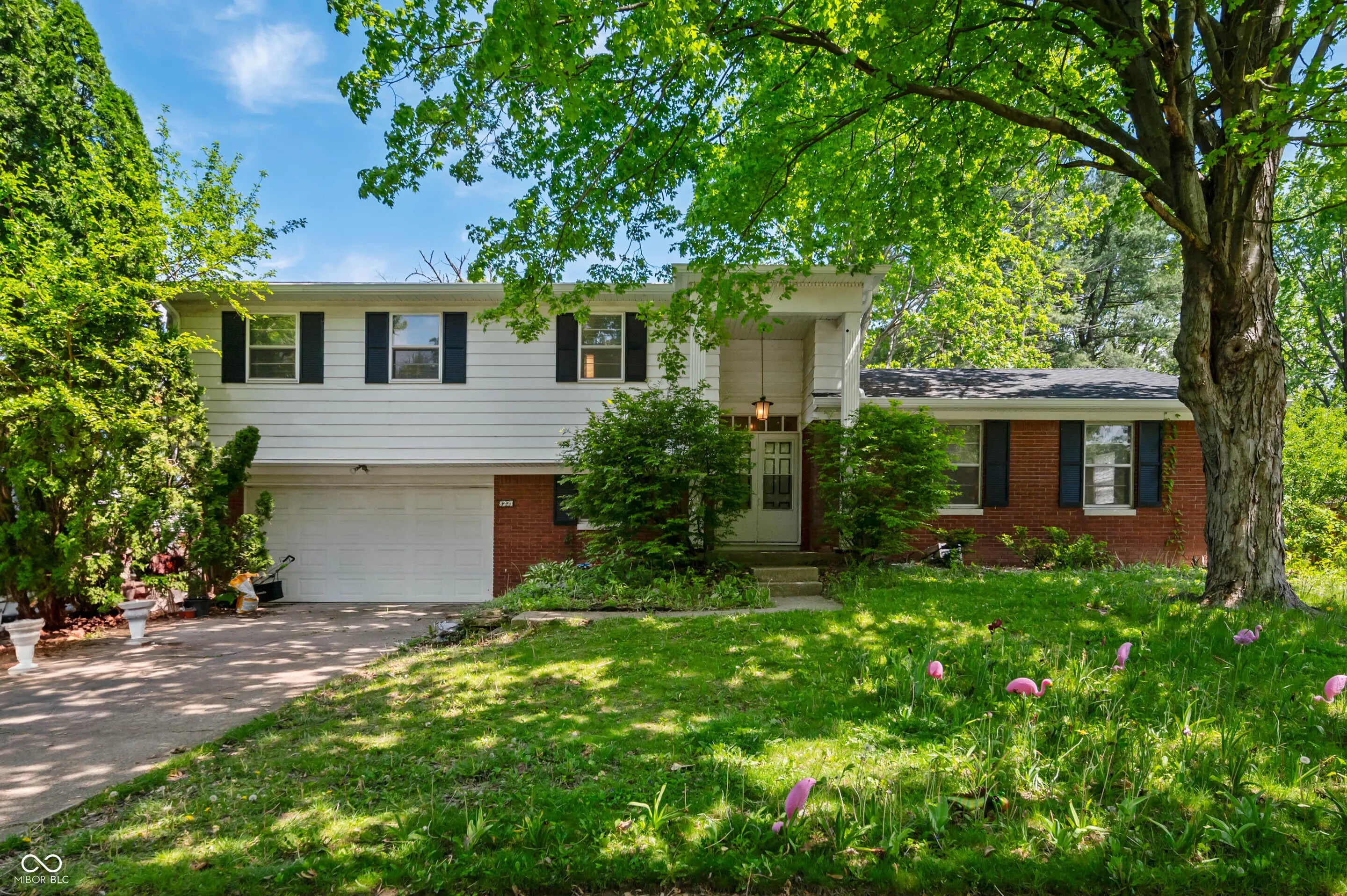 Photo of 8227 Hoover Lane Indianapolis, IN 46260