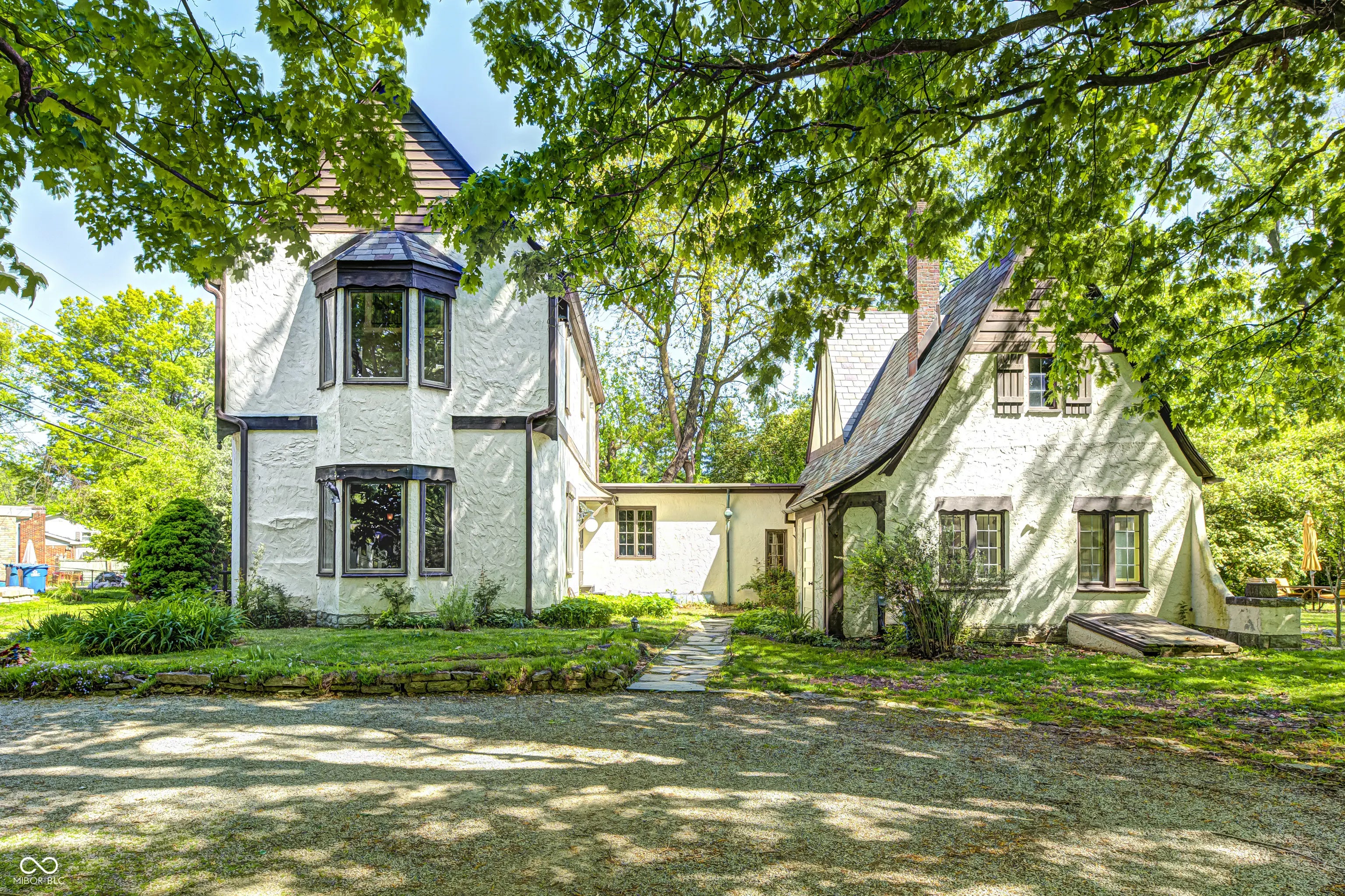 4302 Kessler Blvd N Drive, Indianapolis