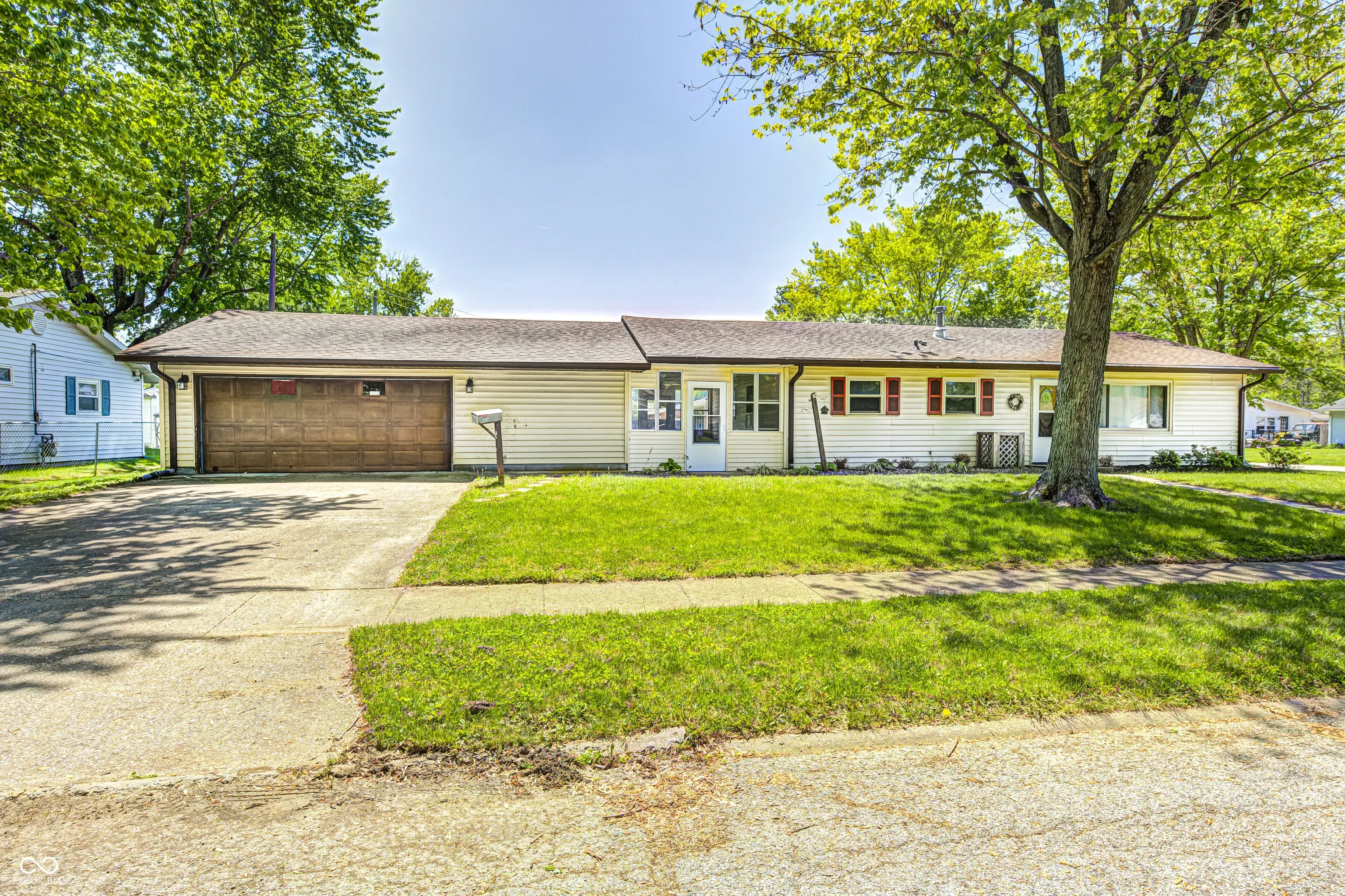 423 W Janet Drive, Brownsburg