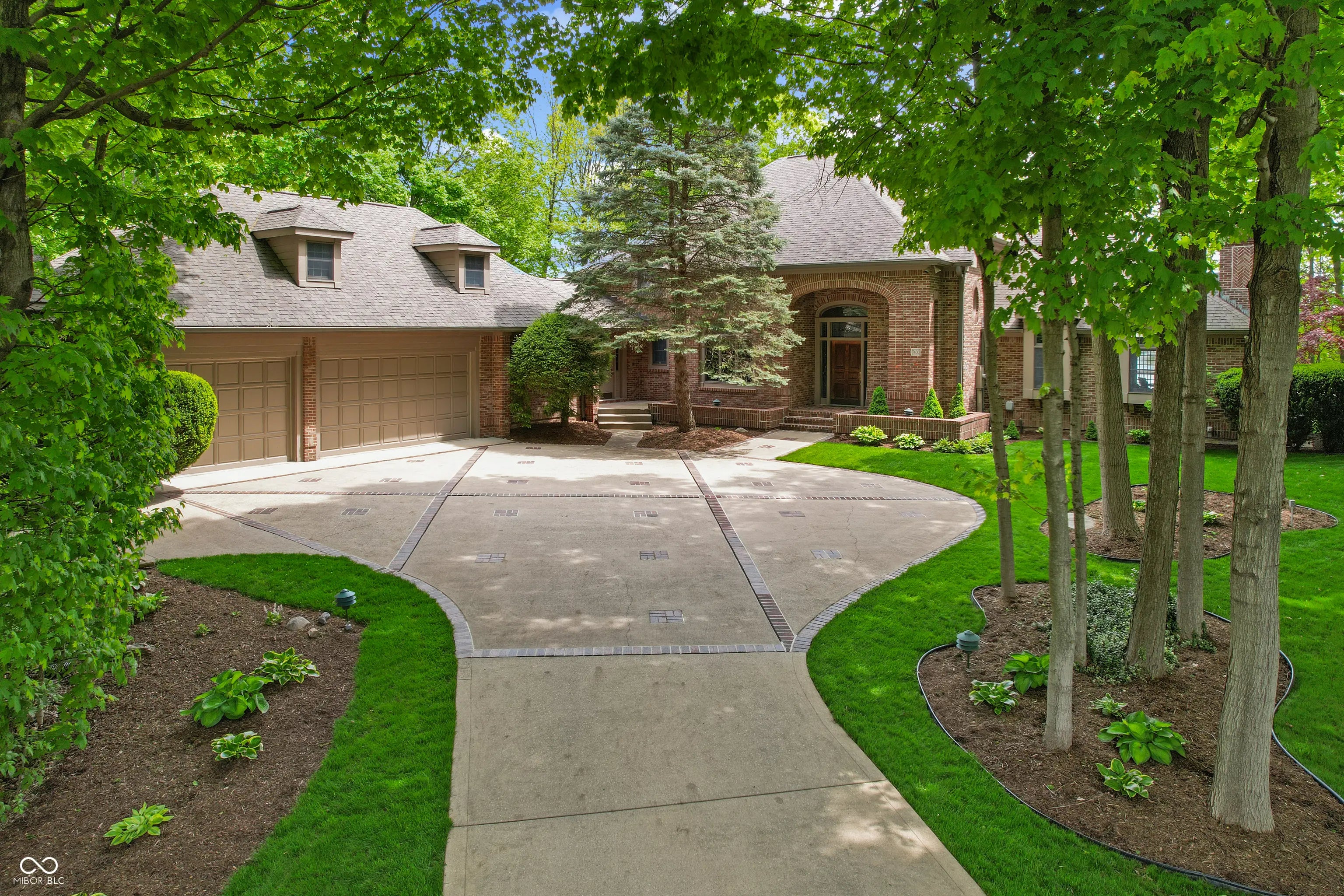 Photo of 7400 Oakbay Drive Noblesville, IN 46062