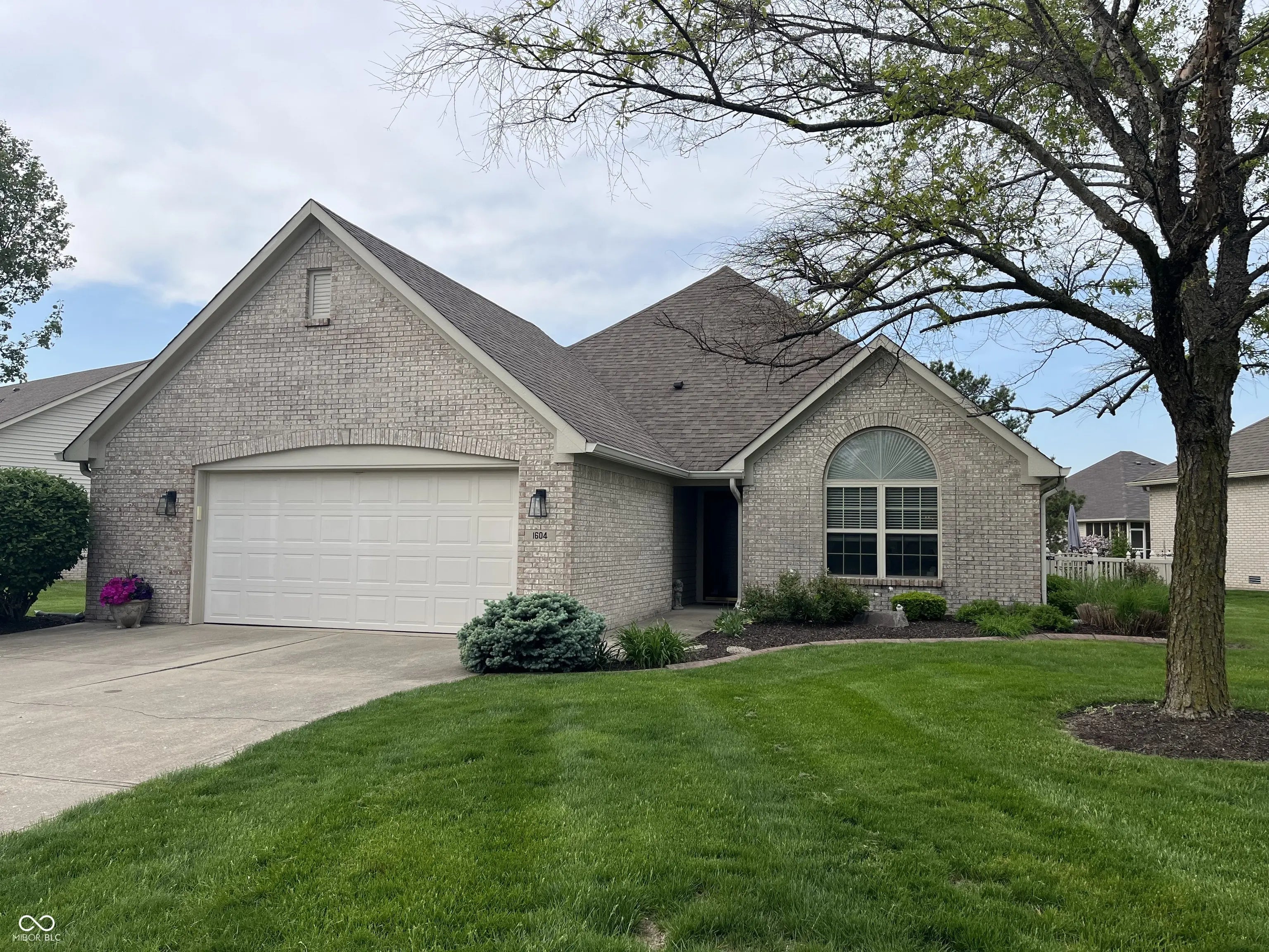 1604 Stonewall Drive, Greenfield