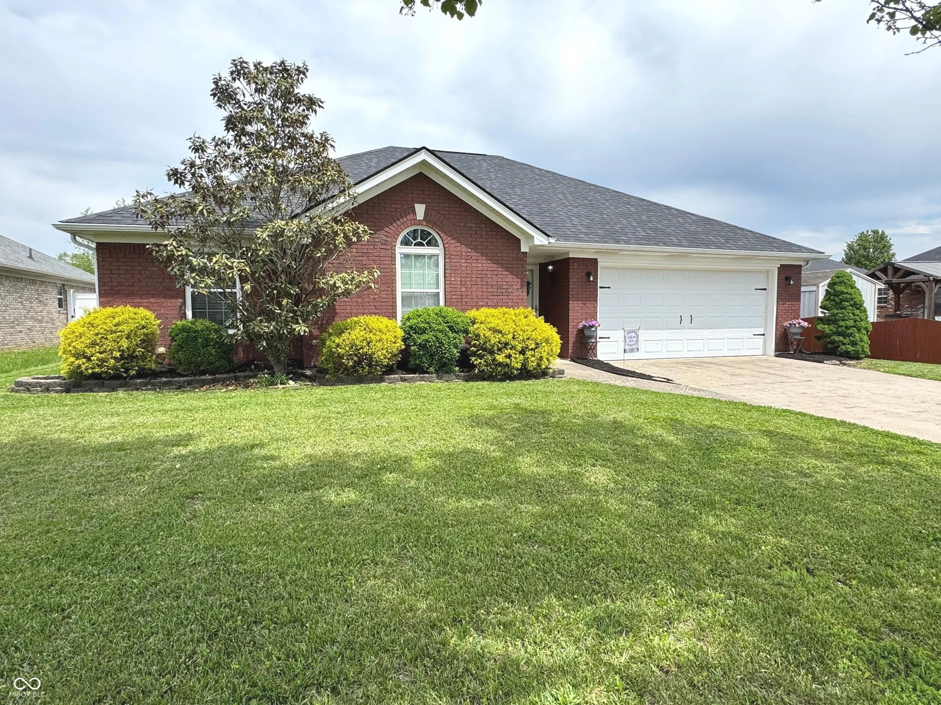 5504 Constellation Lane, Charlestown