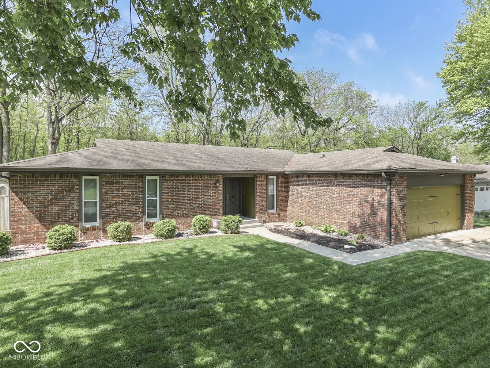 Photo of 748 Woodcreek Court Greenwood, IN 46142