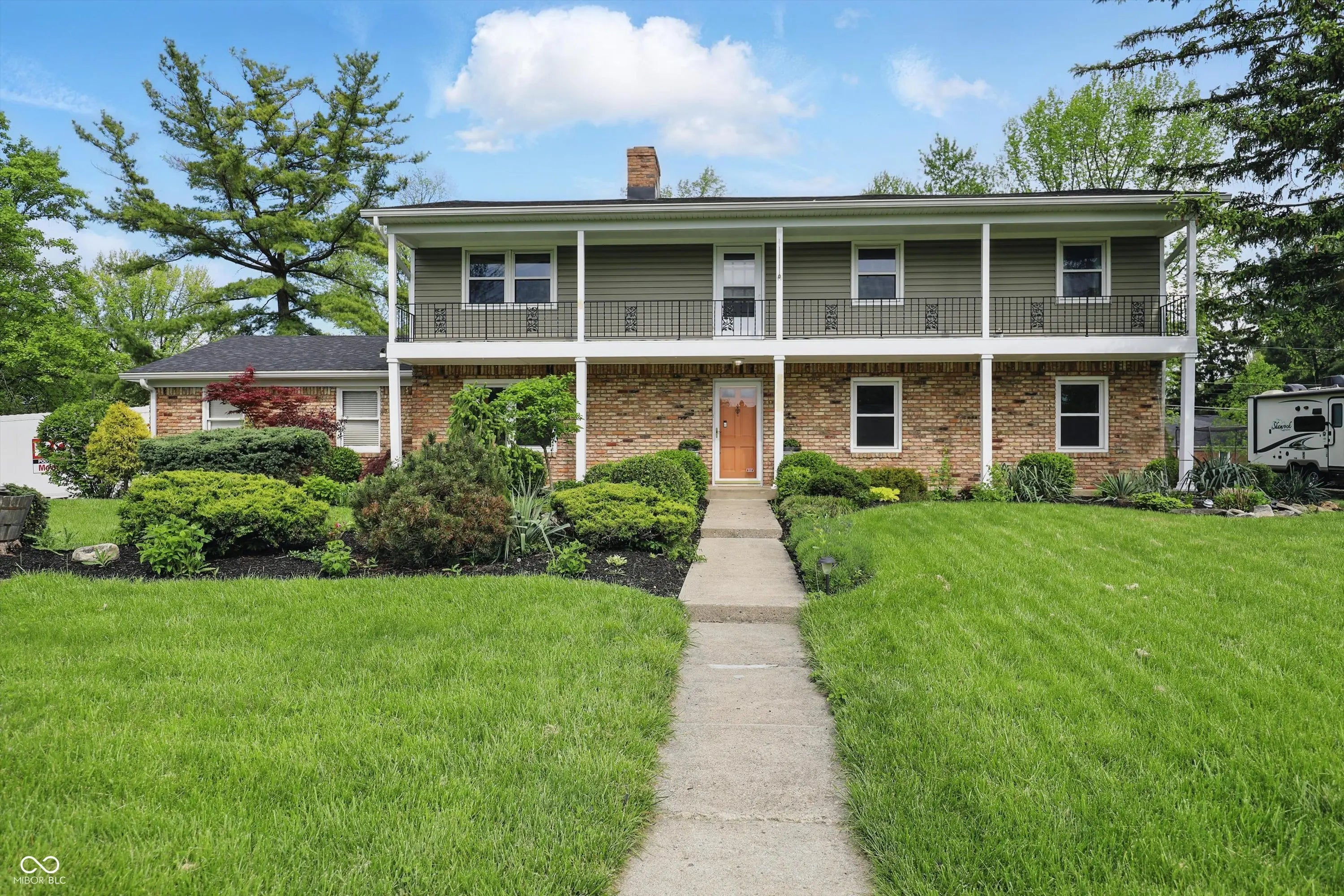 Photo of 6825 Farmleigh Drive Indianapolis, IN 46220