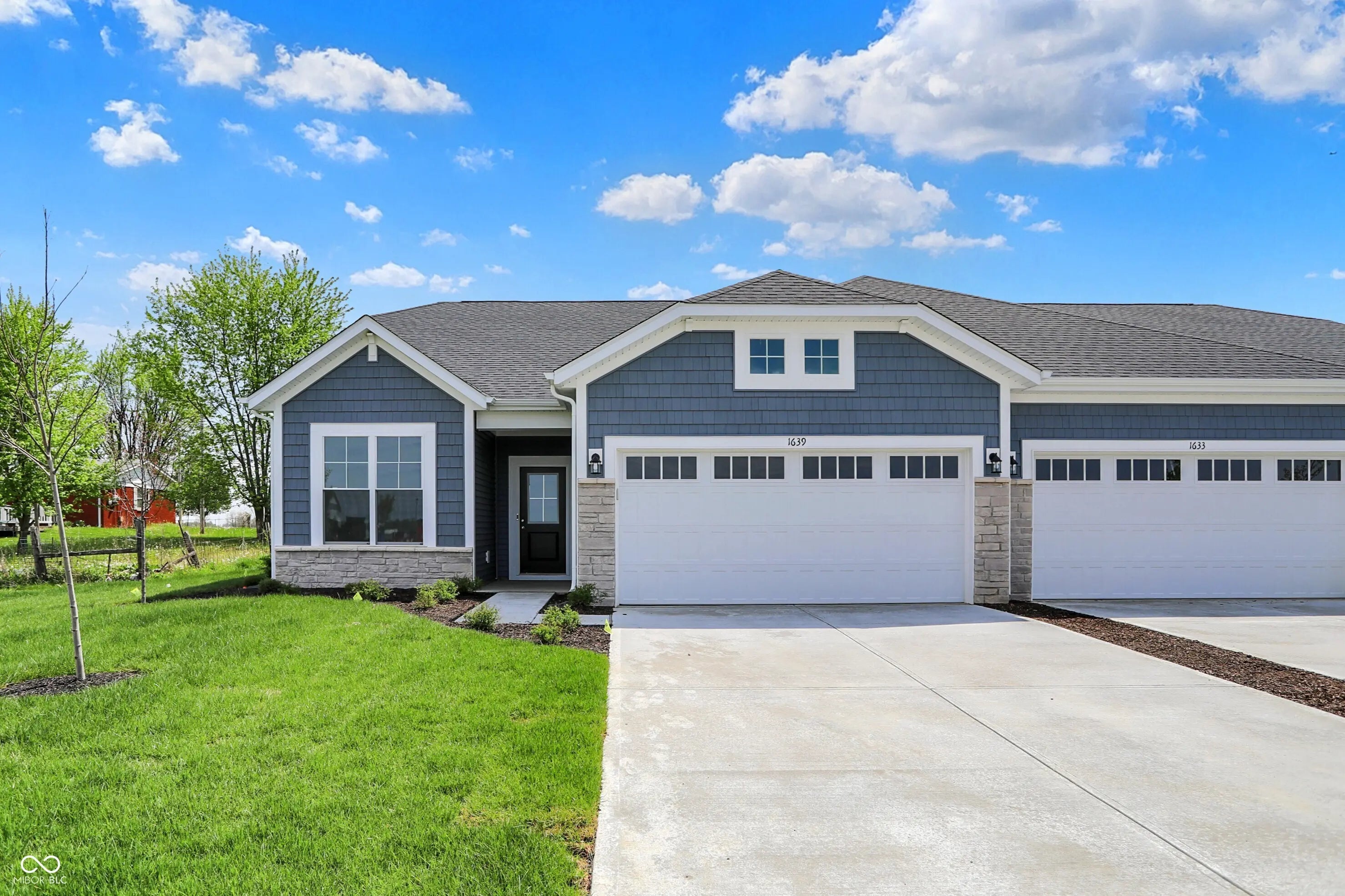 1639 Clover Crossing Drive, Greenfield
