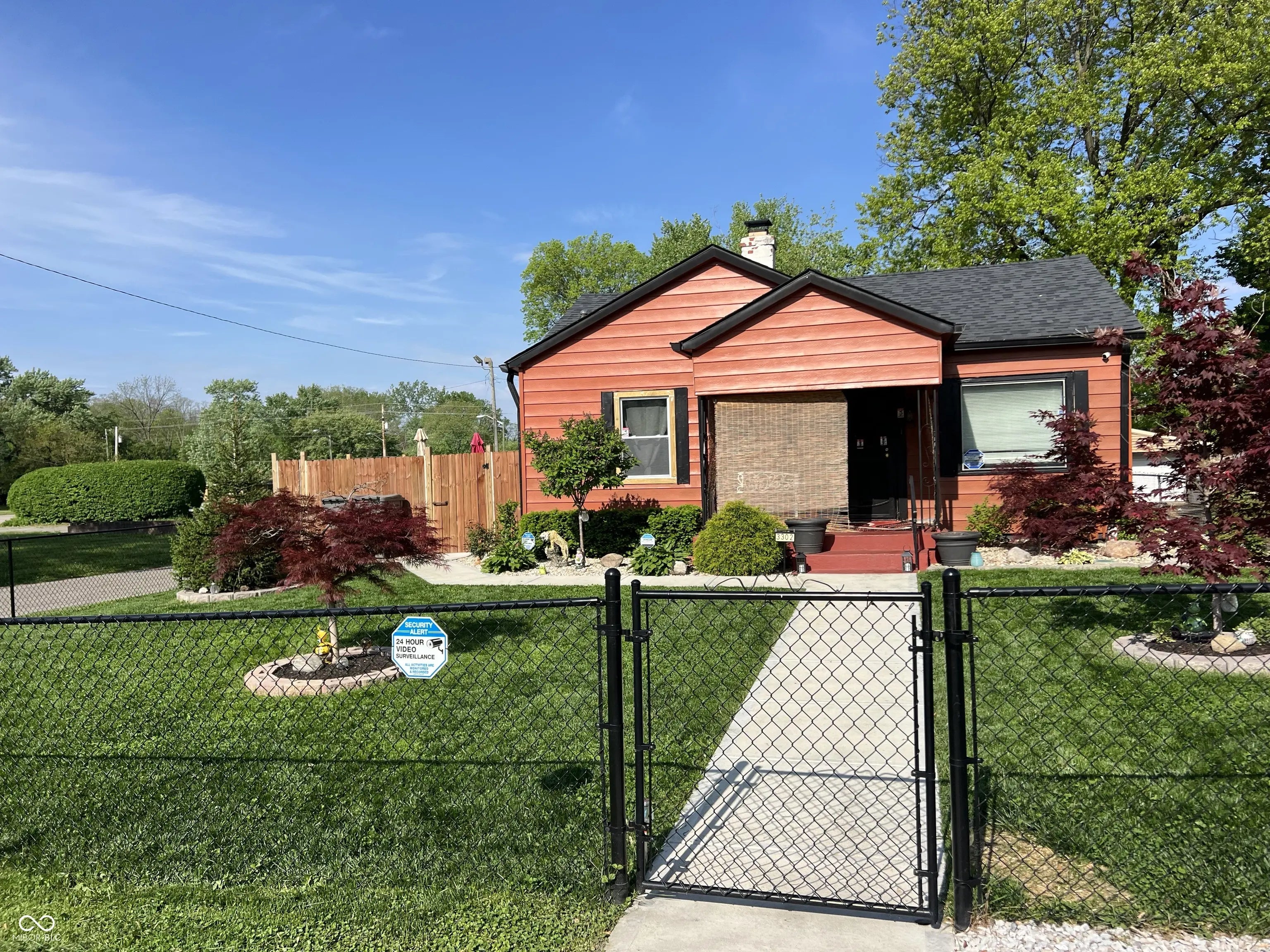 Photo of 3302 N Gladstone Avenue Indianapolis, IN 46218