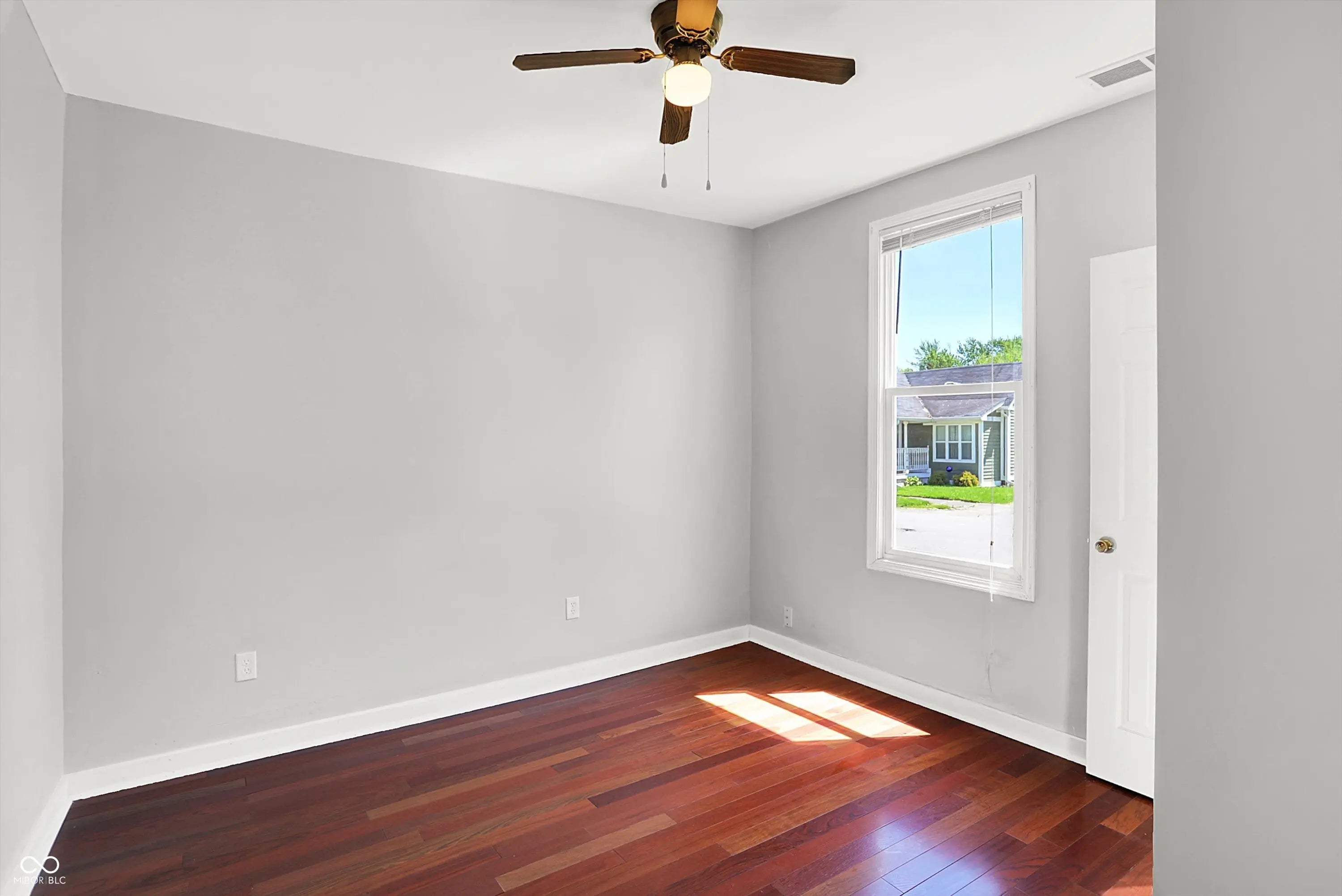 1610 S F Street MLS 22037724 Siglers photo 2