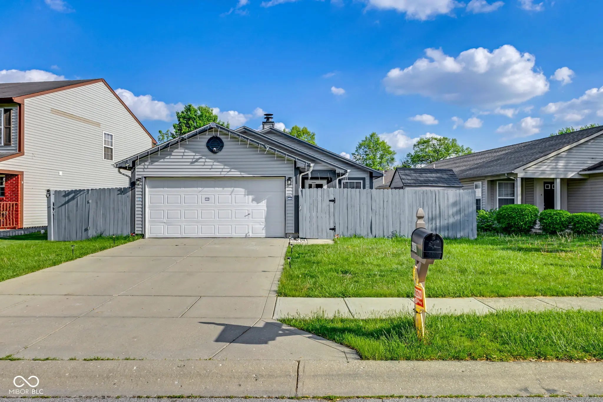 6707 Greendale Lane, Indianapolis
