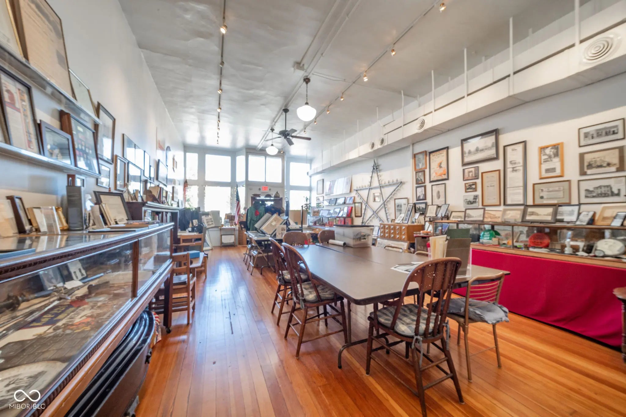 28 N Washington Street MLS 22037808 Empty photo 10