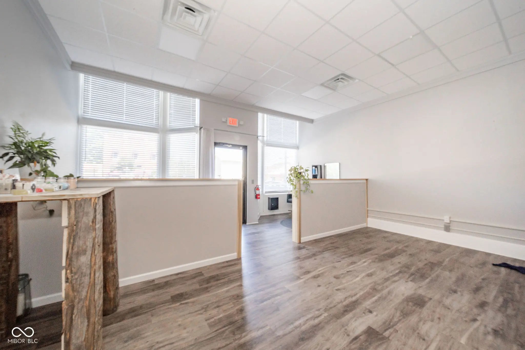 28 N Washington Street MLS 22037808 Empty photo 14