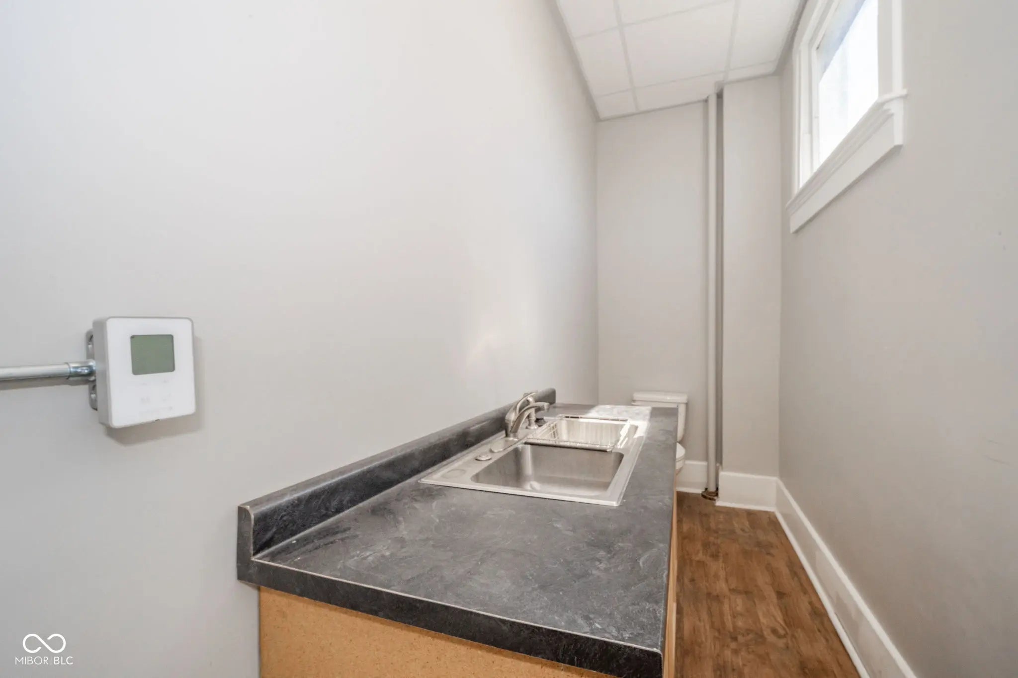 28 N Washington Street MLS 22037808 Empty photo 24